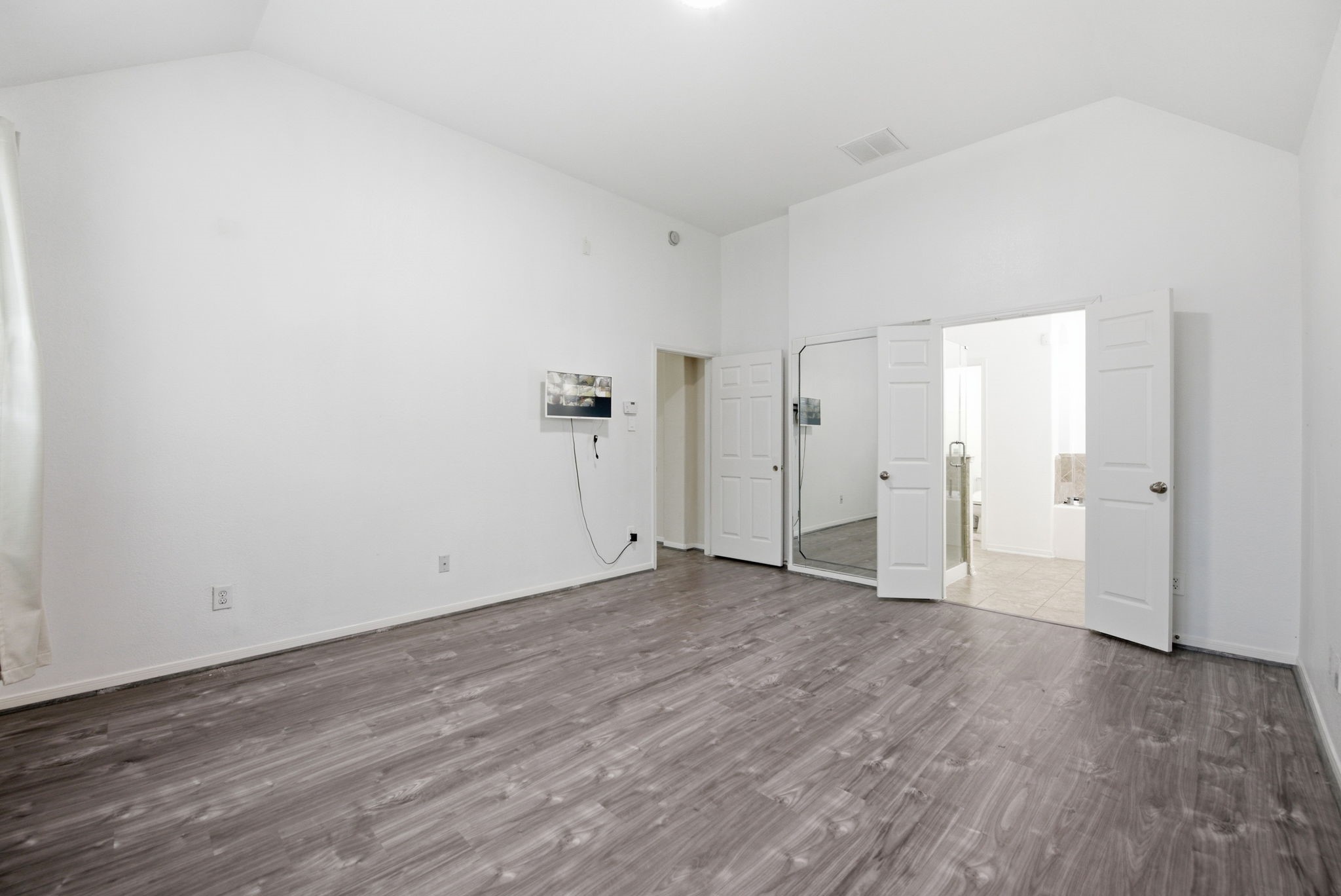 5002 Rollingstone Road Property Photo 17