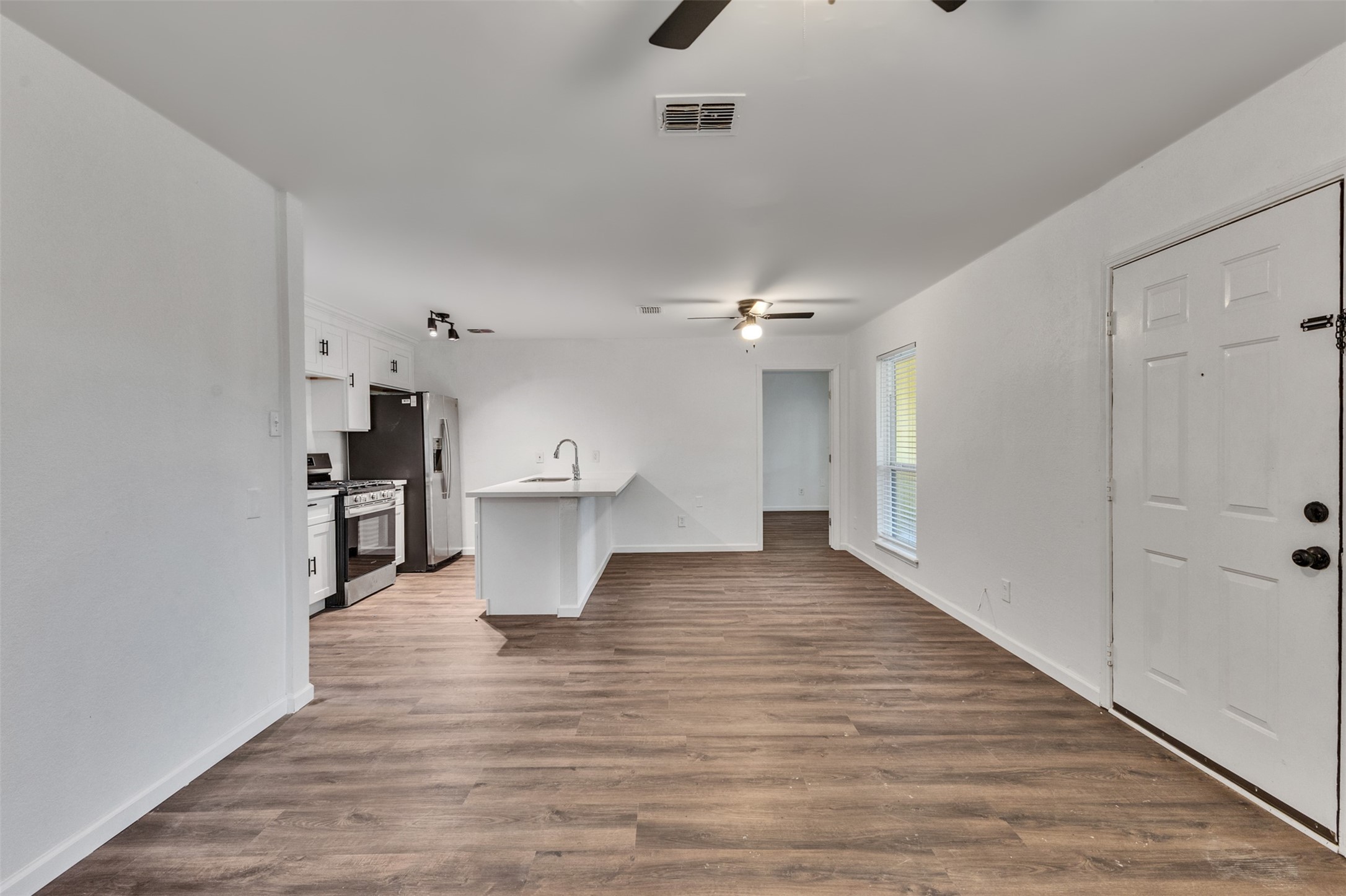 4926 Dollar Reef Drive Property Photo 8