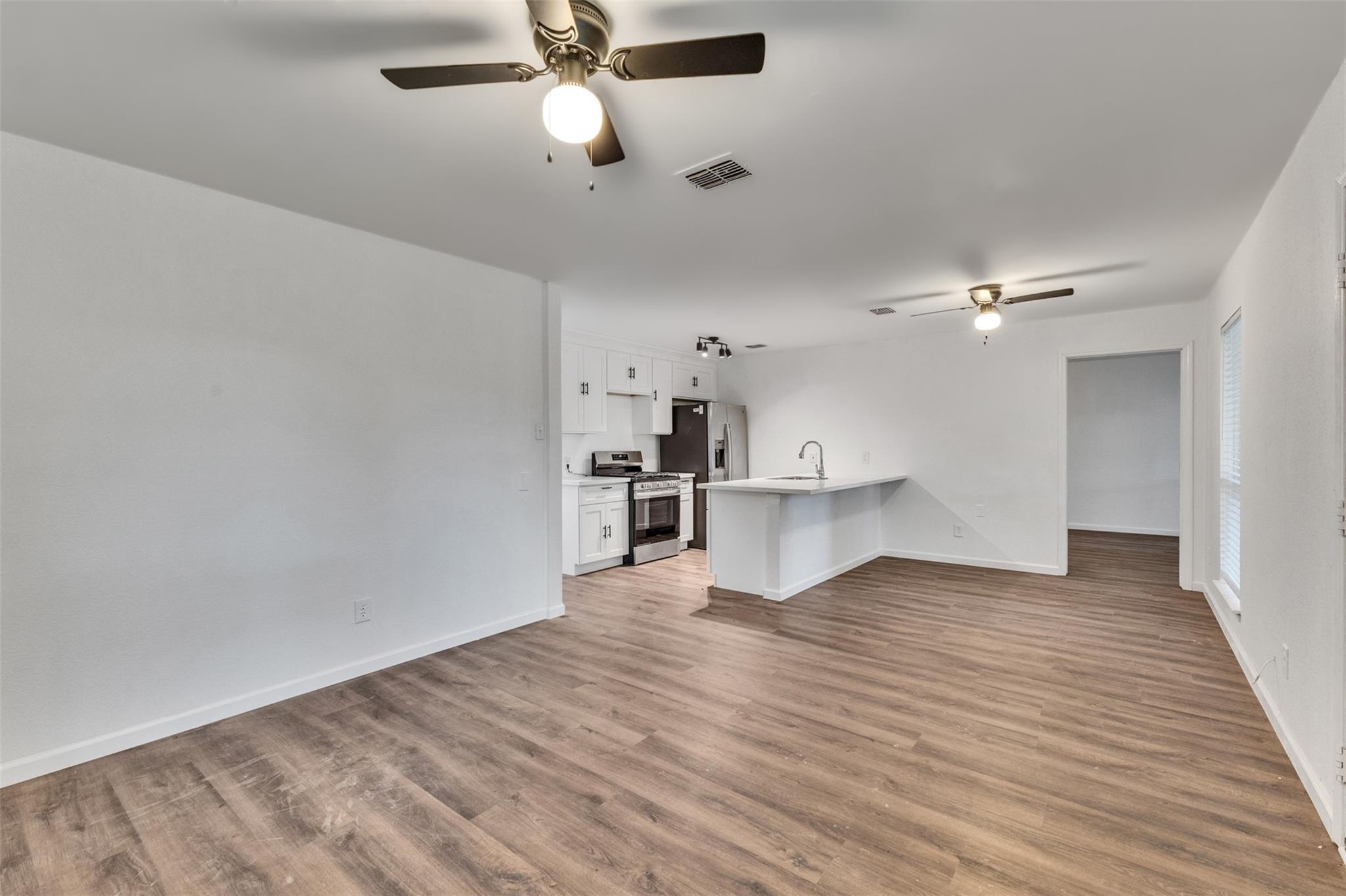 4926 Dollar Reef Drive Property Photo 9
