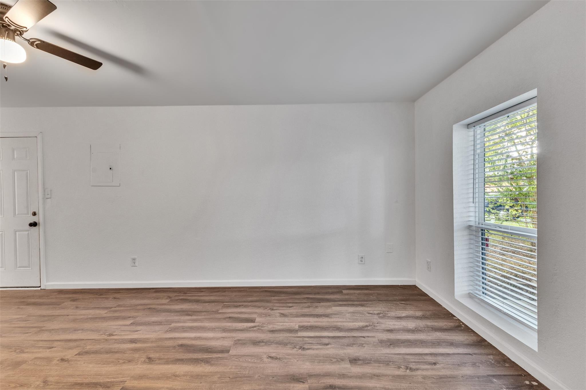4926 Dollar Reef Drive Property Photo 12