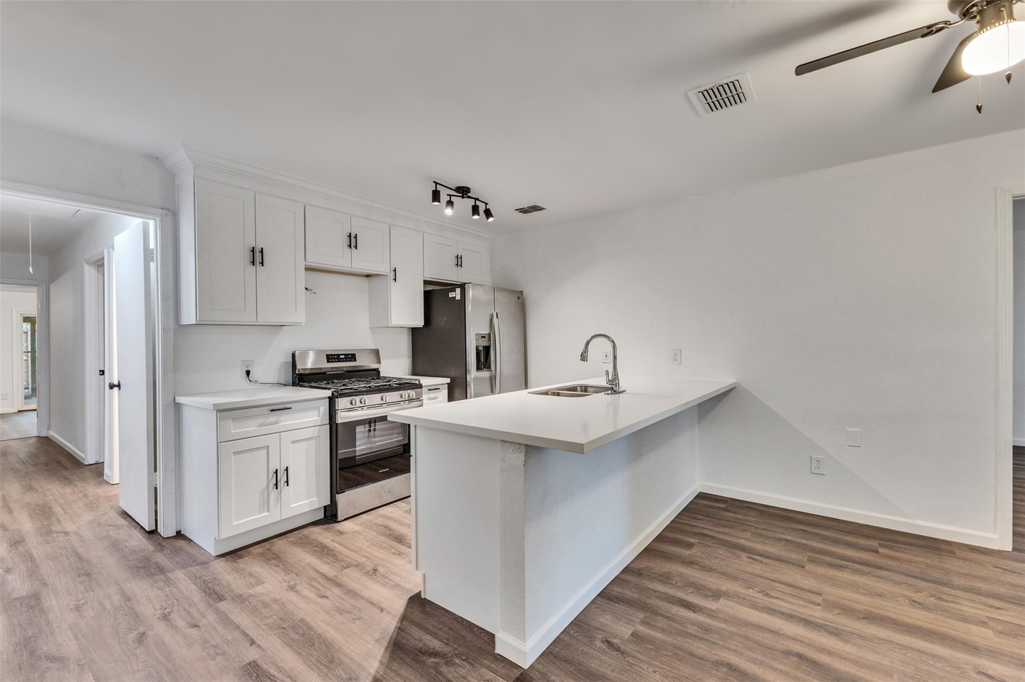 4926 Dollar Reef Drive Property Photo 15