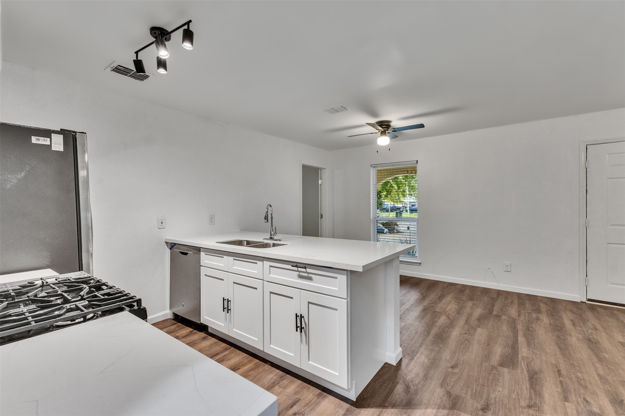 4926 Dollar Reef Drive Property Photo 17