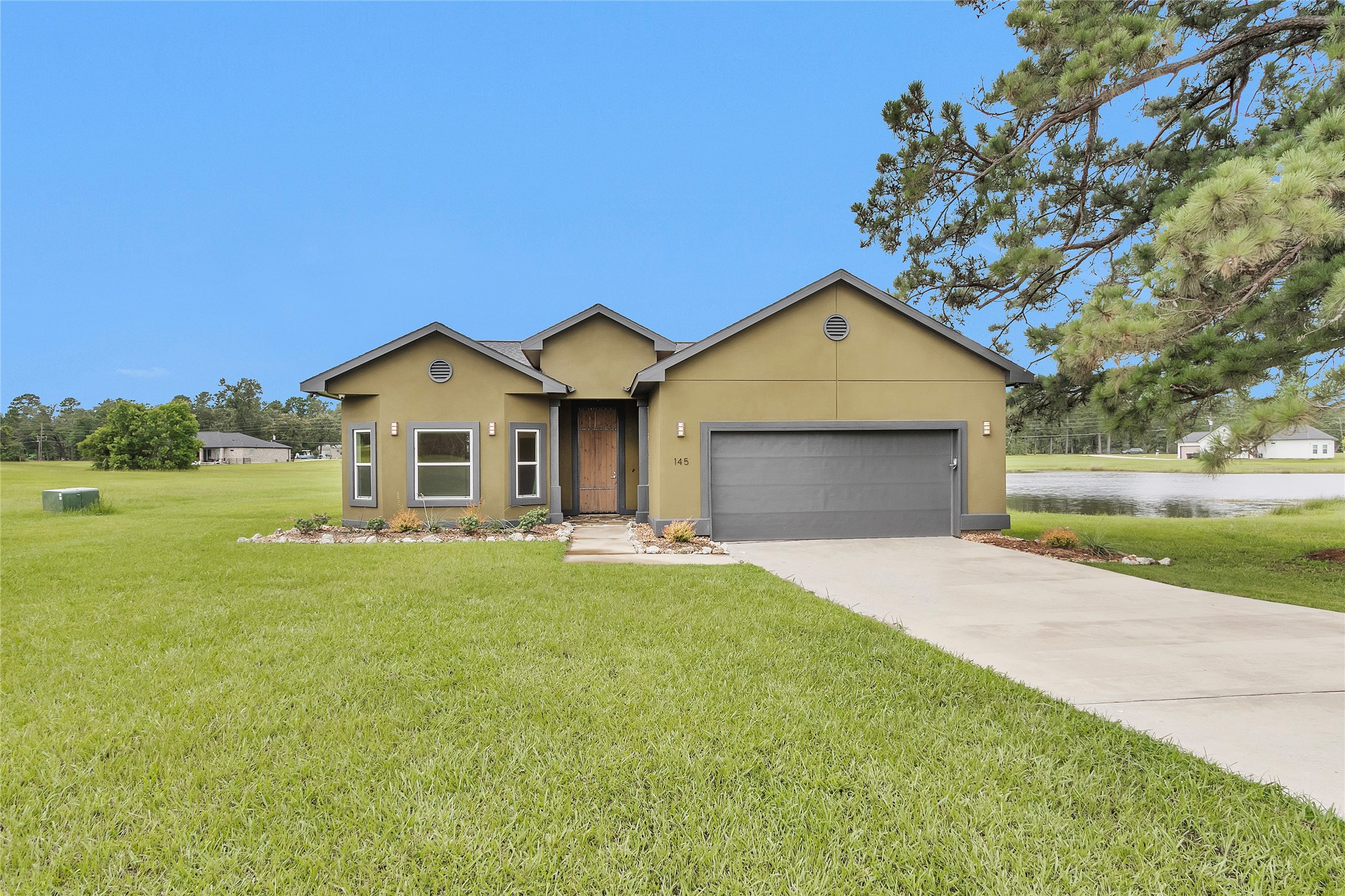 145 Meadowview Drive Property Photo 2