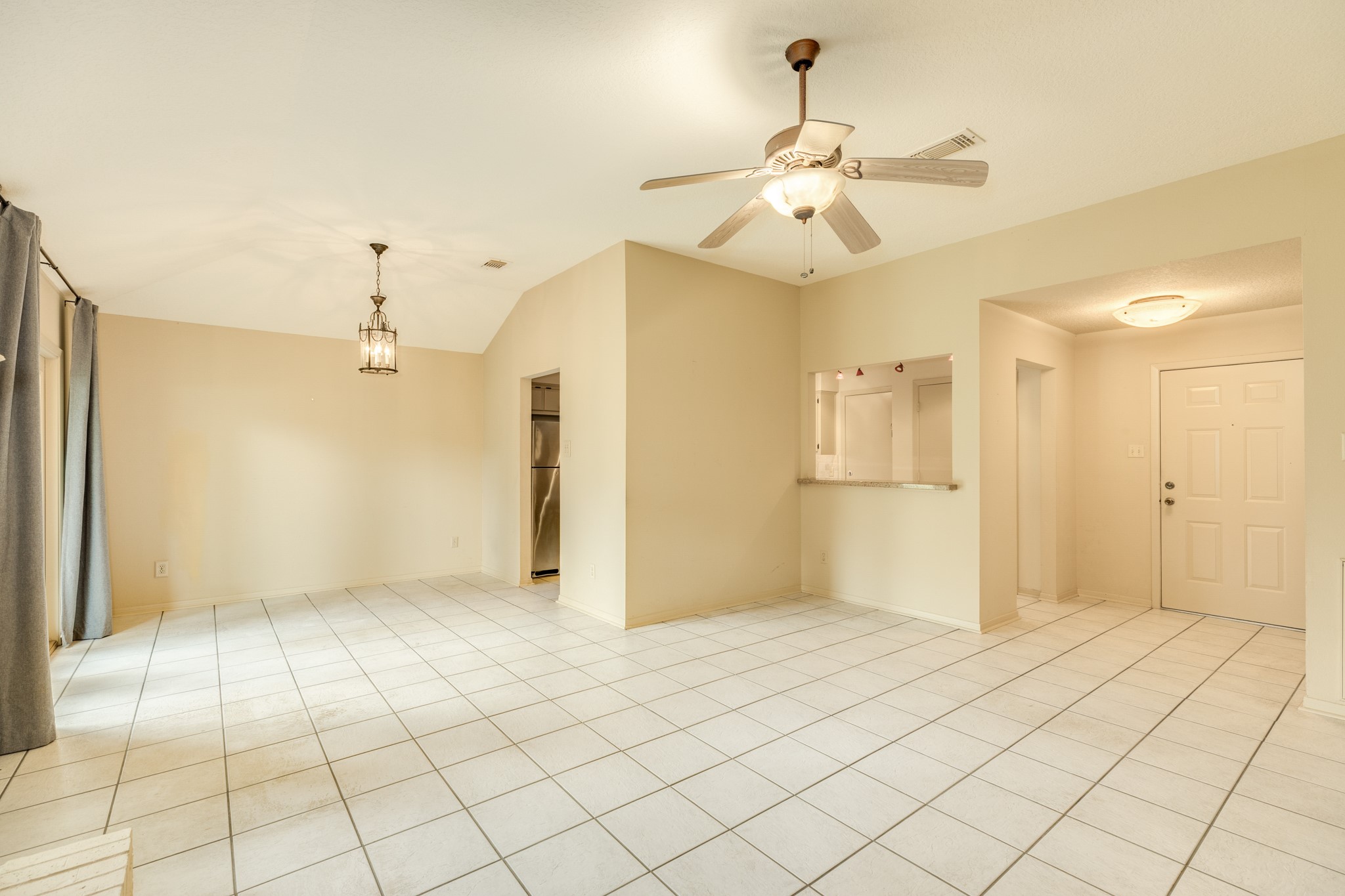 121 Bougainvillea Street Property Photo 5