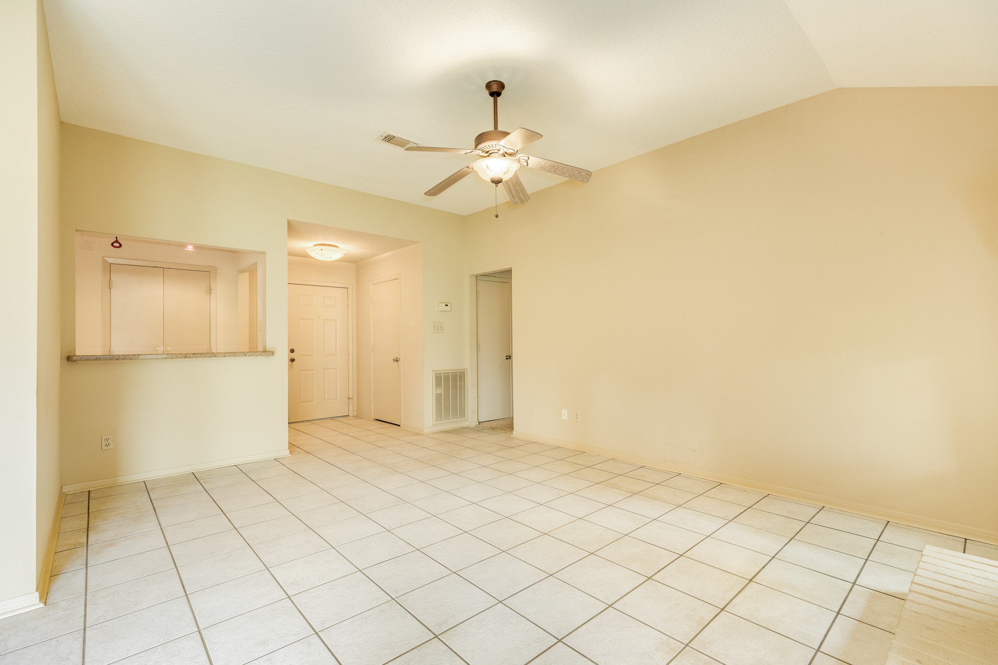 121 Bougainvillea Street Property Photo 6