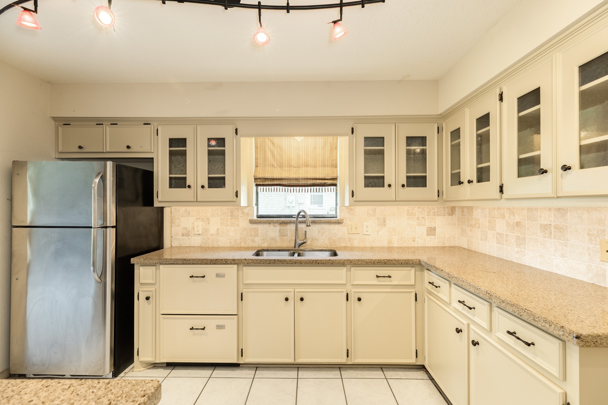 121 Bougainvillea Street Property Photo 11