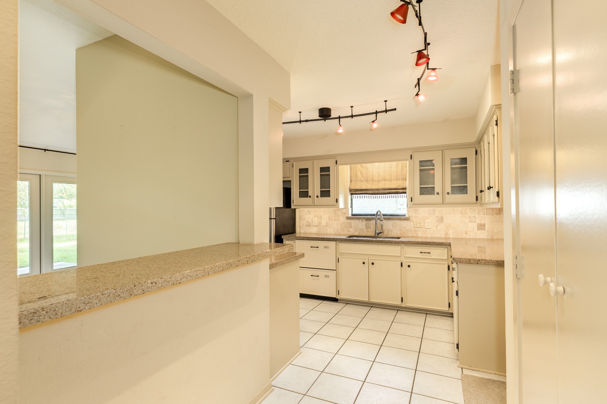 121 Bougainvillea Street Property Photo 15