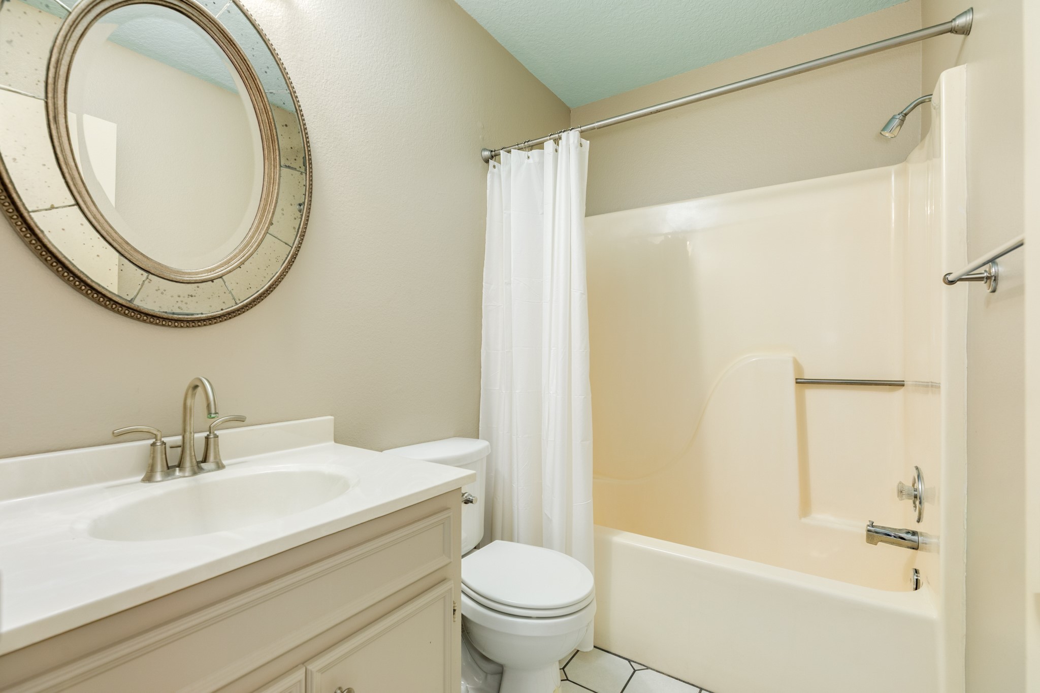 121 Bougainvillea Street Property Photo 22