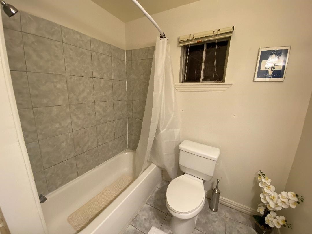 205 Avondale Street 6 Property Photo 6