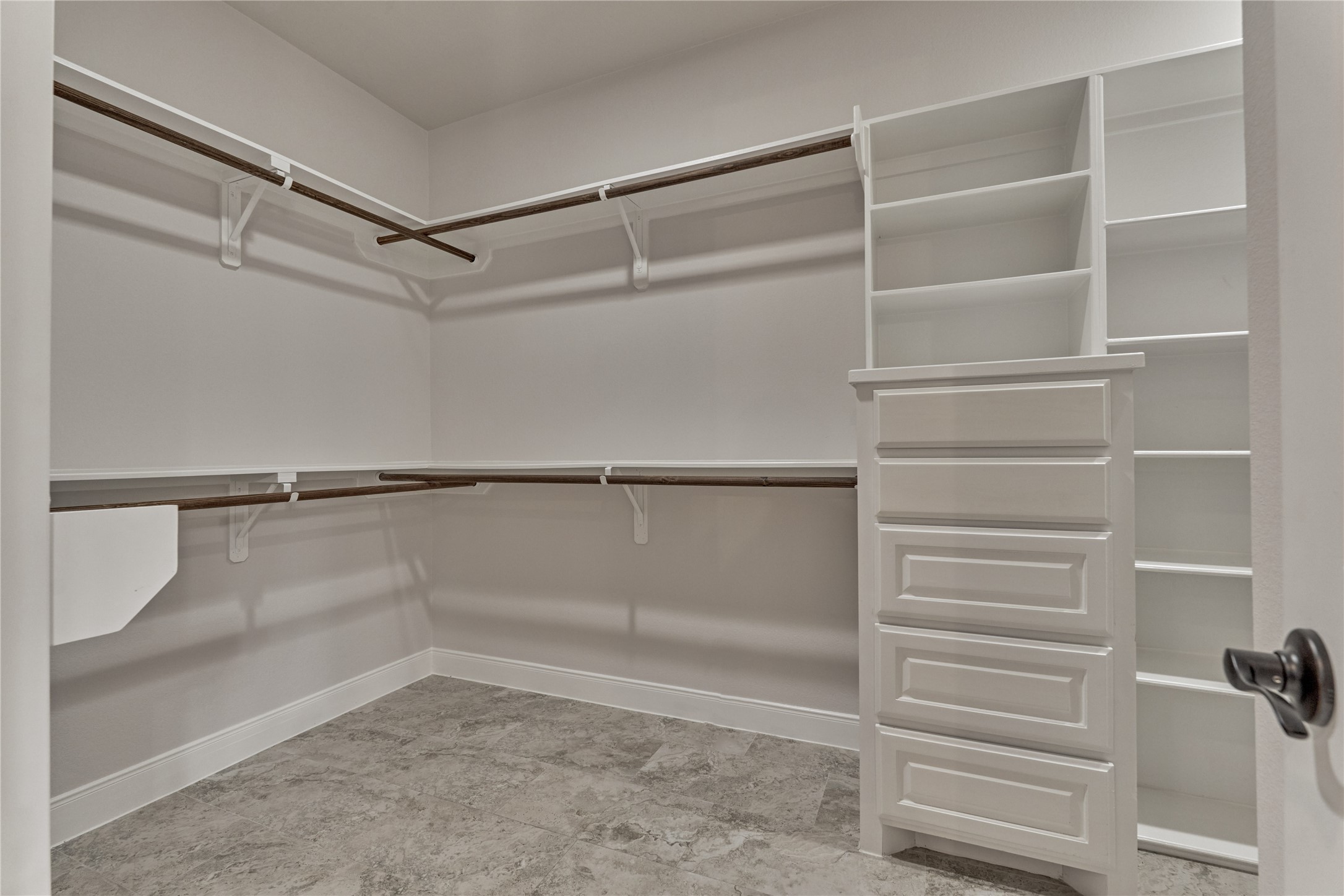 650 Edgewood Drive Property Photo 25