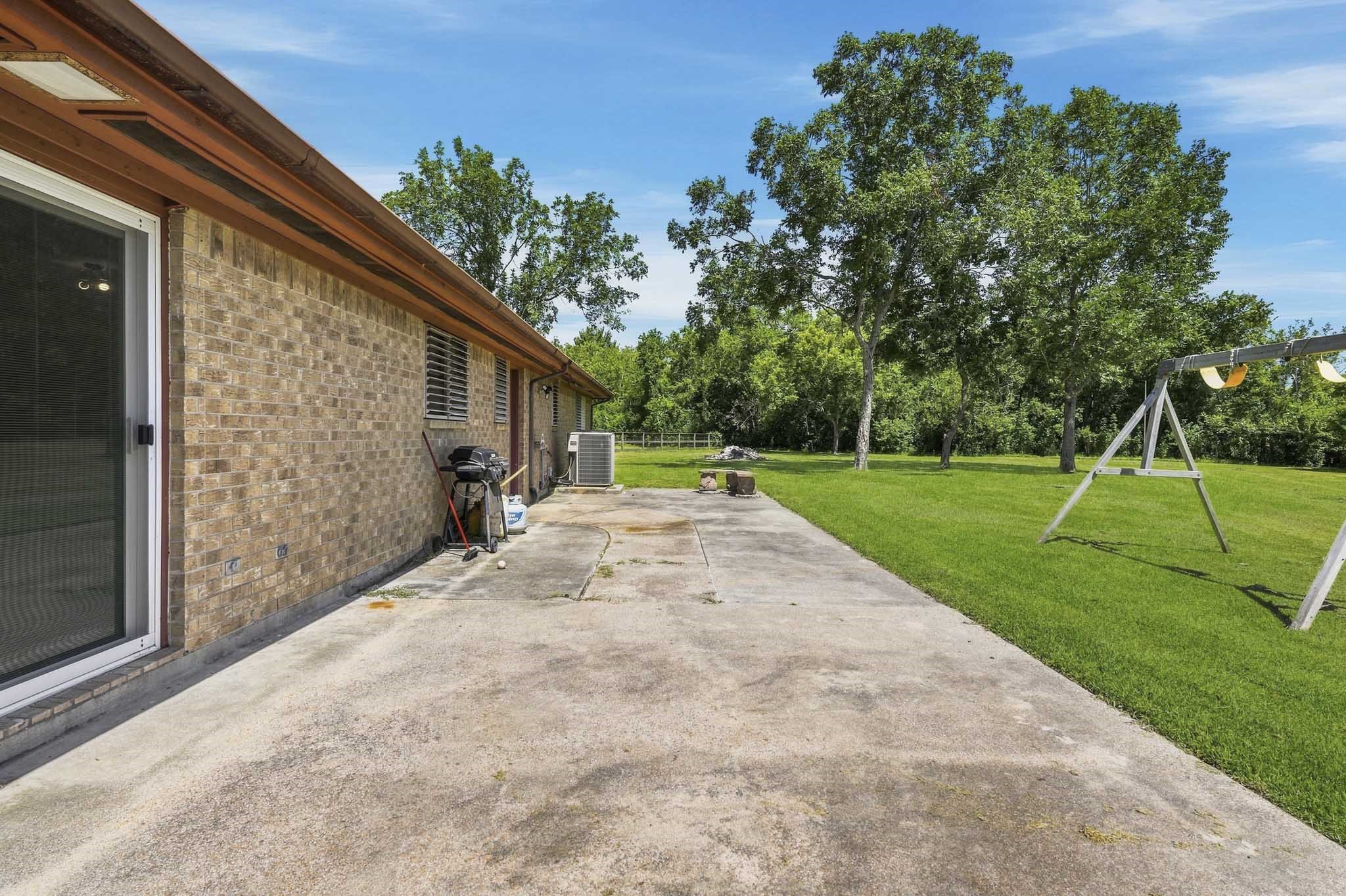16101 Bluebird Street Property Photo 30