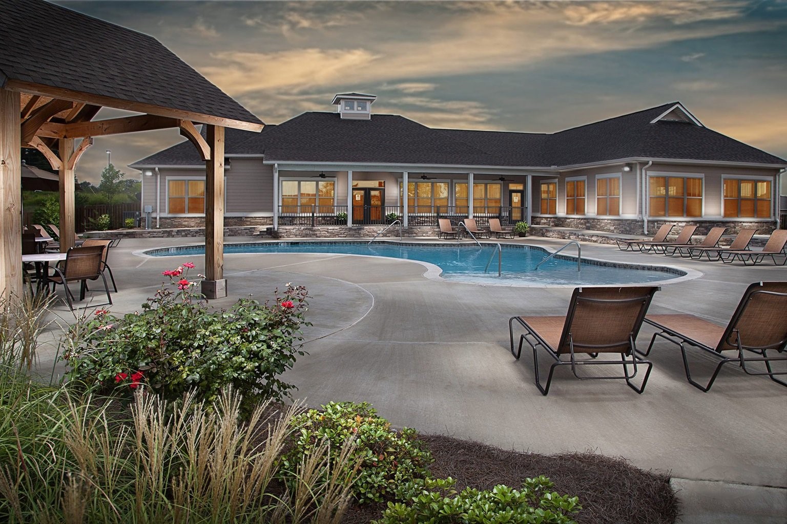 3400 Mccullough Blvd Property Photo 1