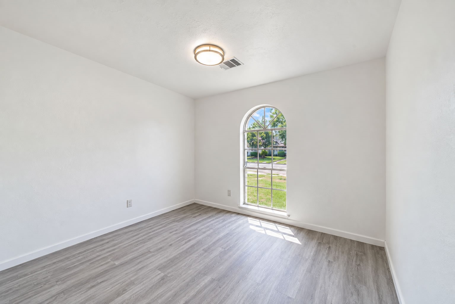 9907 Towne Brook Lane Property Photo 14