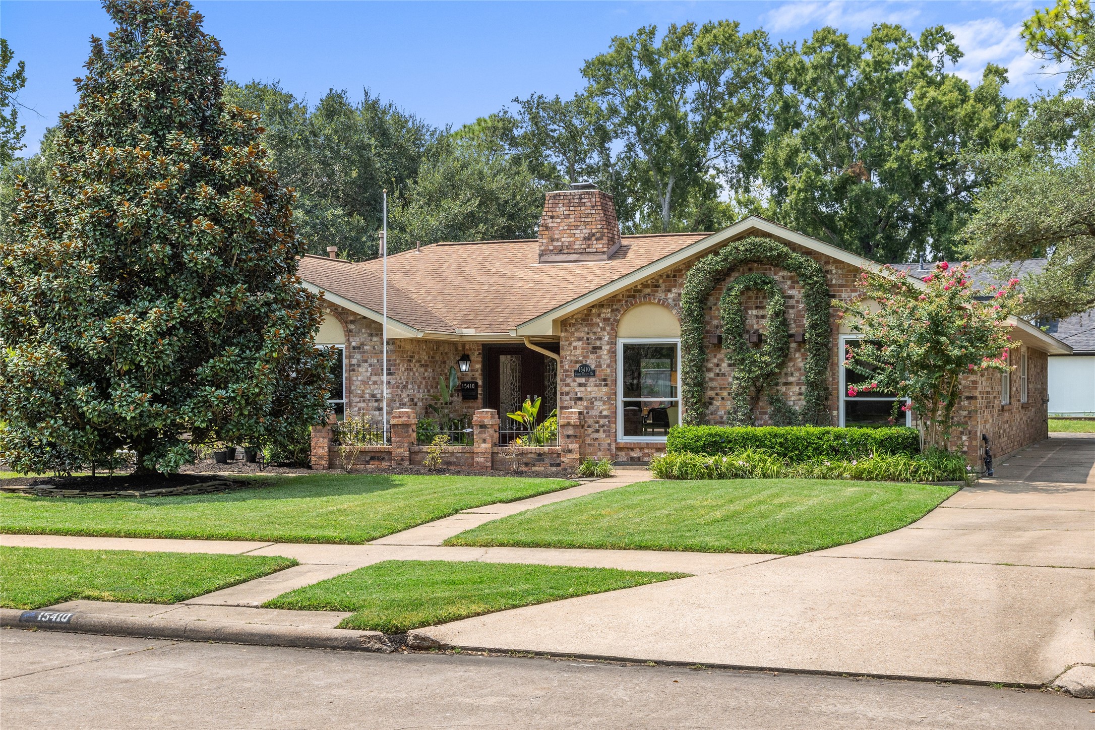 15410 Cobre Valley Drive Property Photo