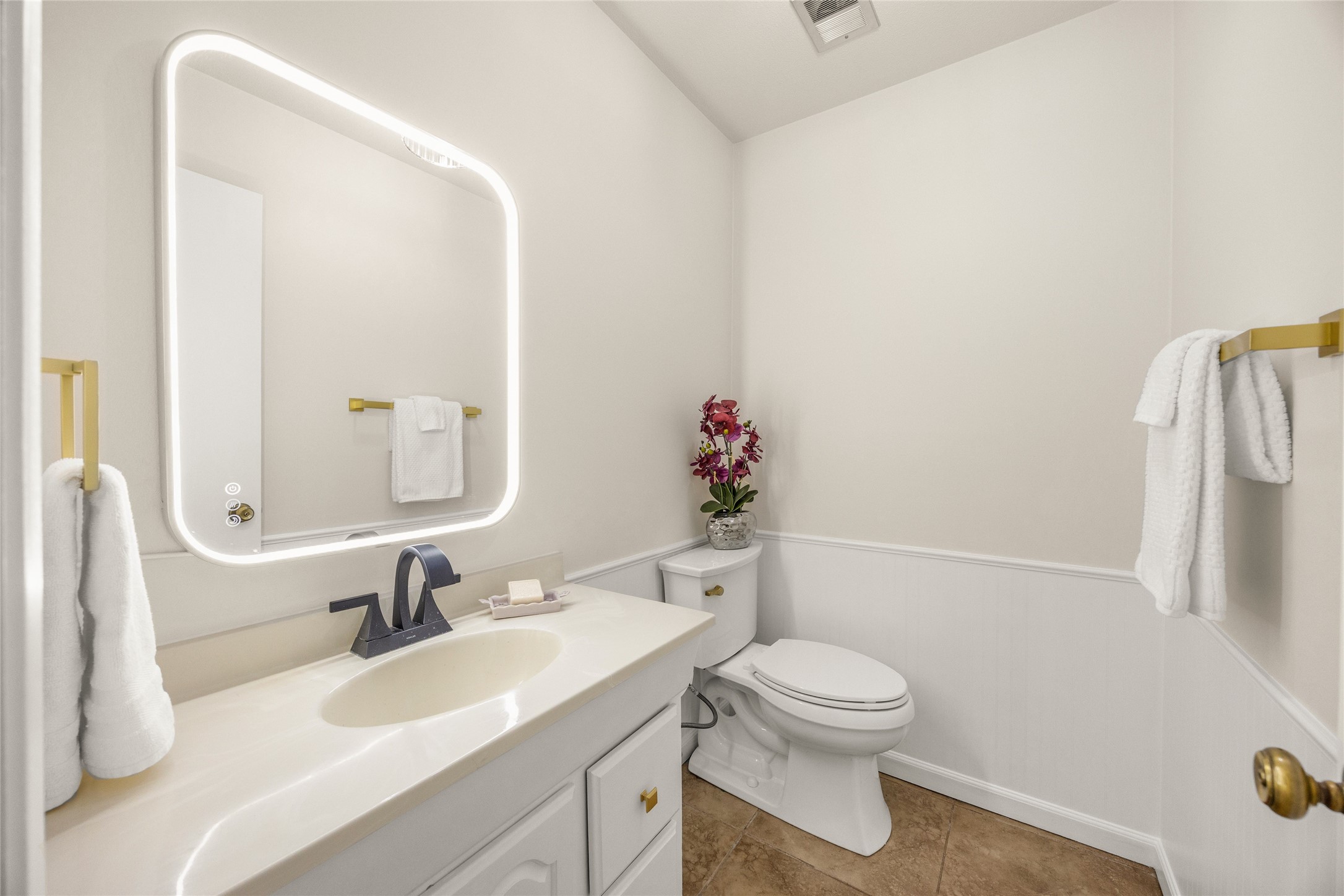 15410 Cobre Valley Drive Property Photo 19