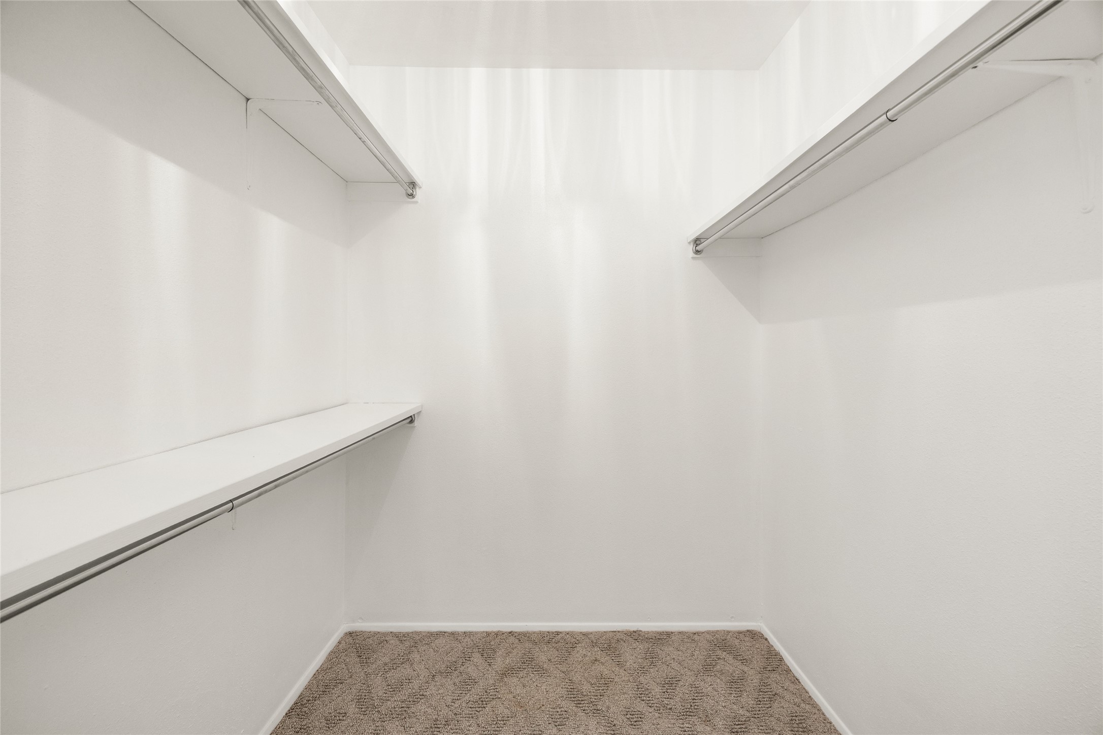 15410 Cobre Valley Drive Property Photo 32