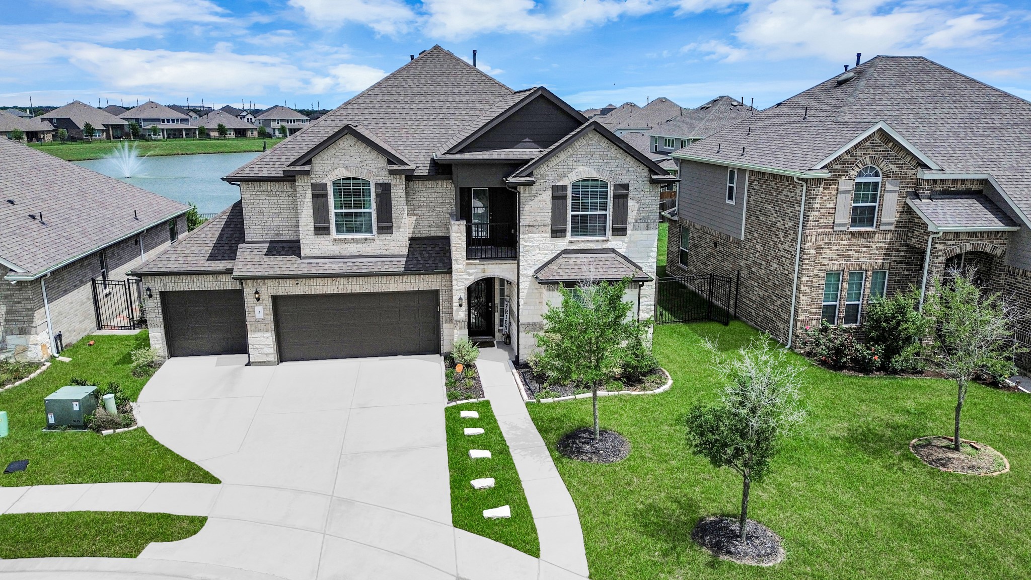 3 Avery Brook Court Property Photo 1