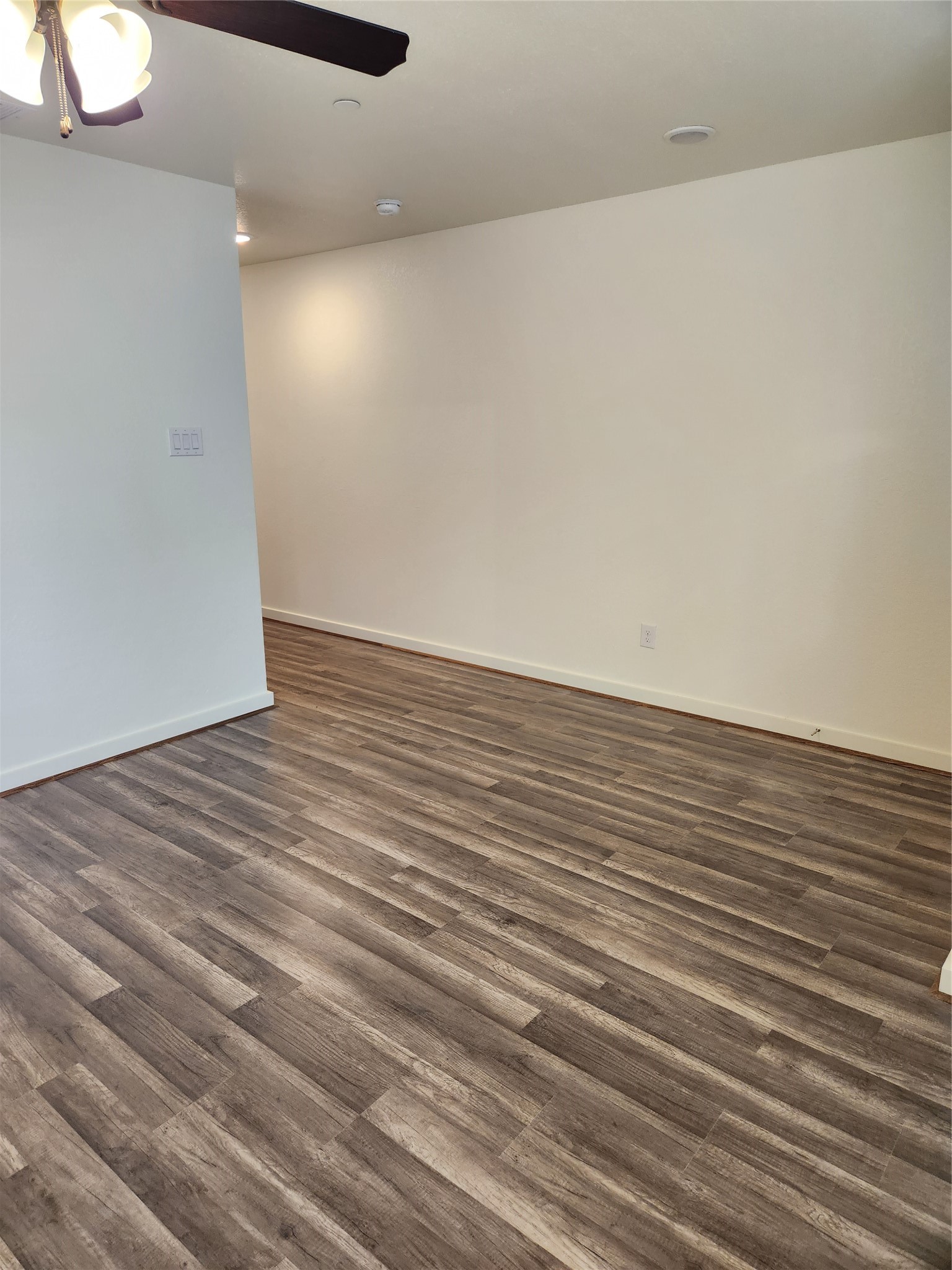 21155 Gosling Road 45b Property Photo 6