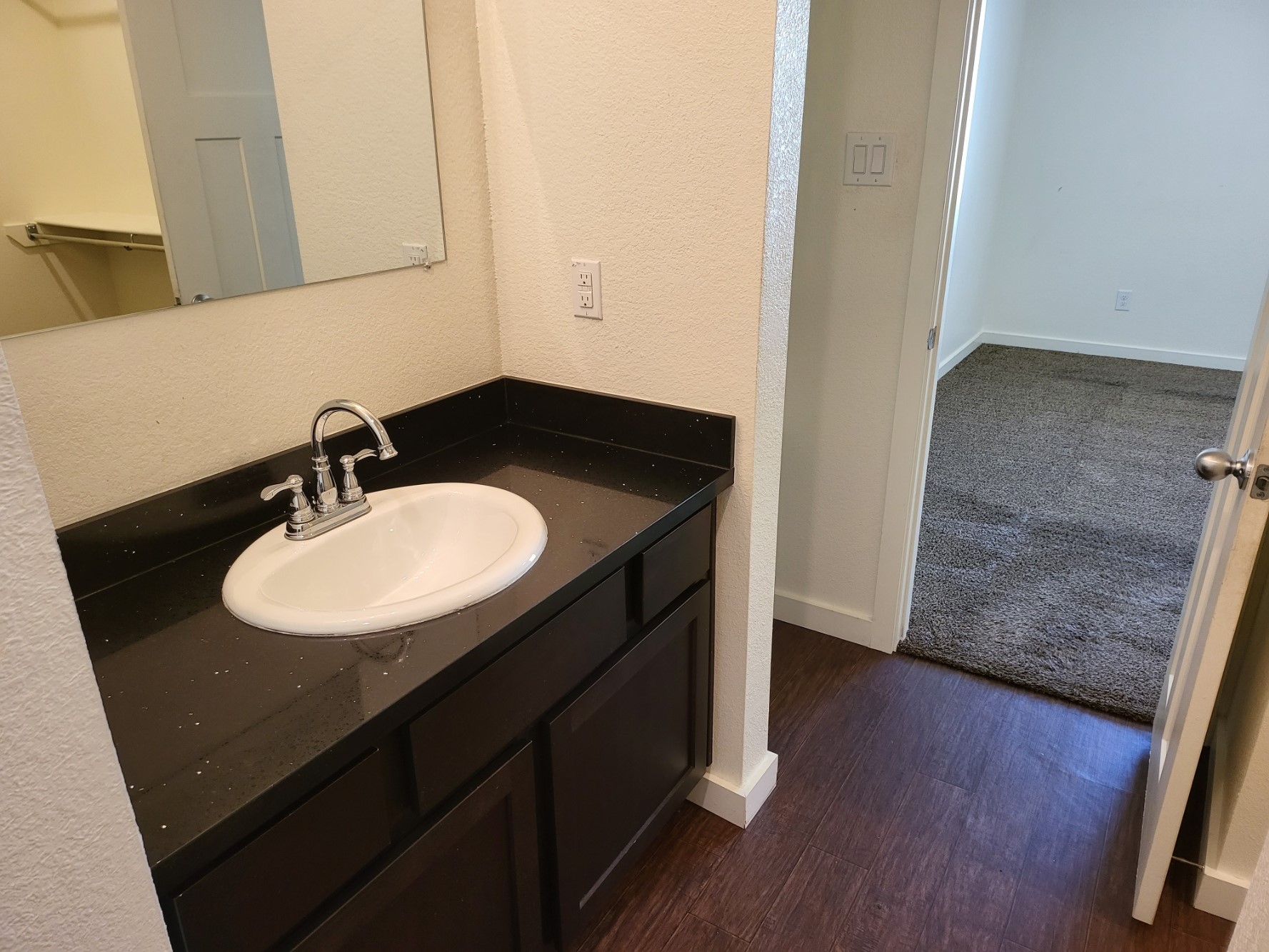 21155 Gosling Road 45b Property Photo 14
