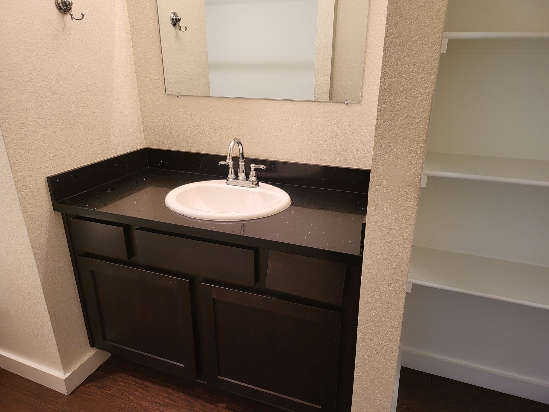 21155 Gosling Road 45b Property Photo 17