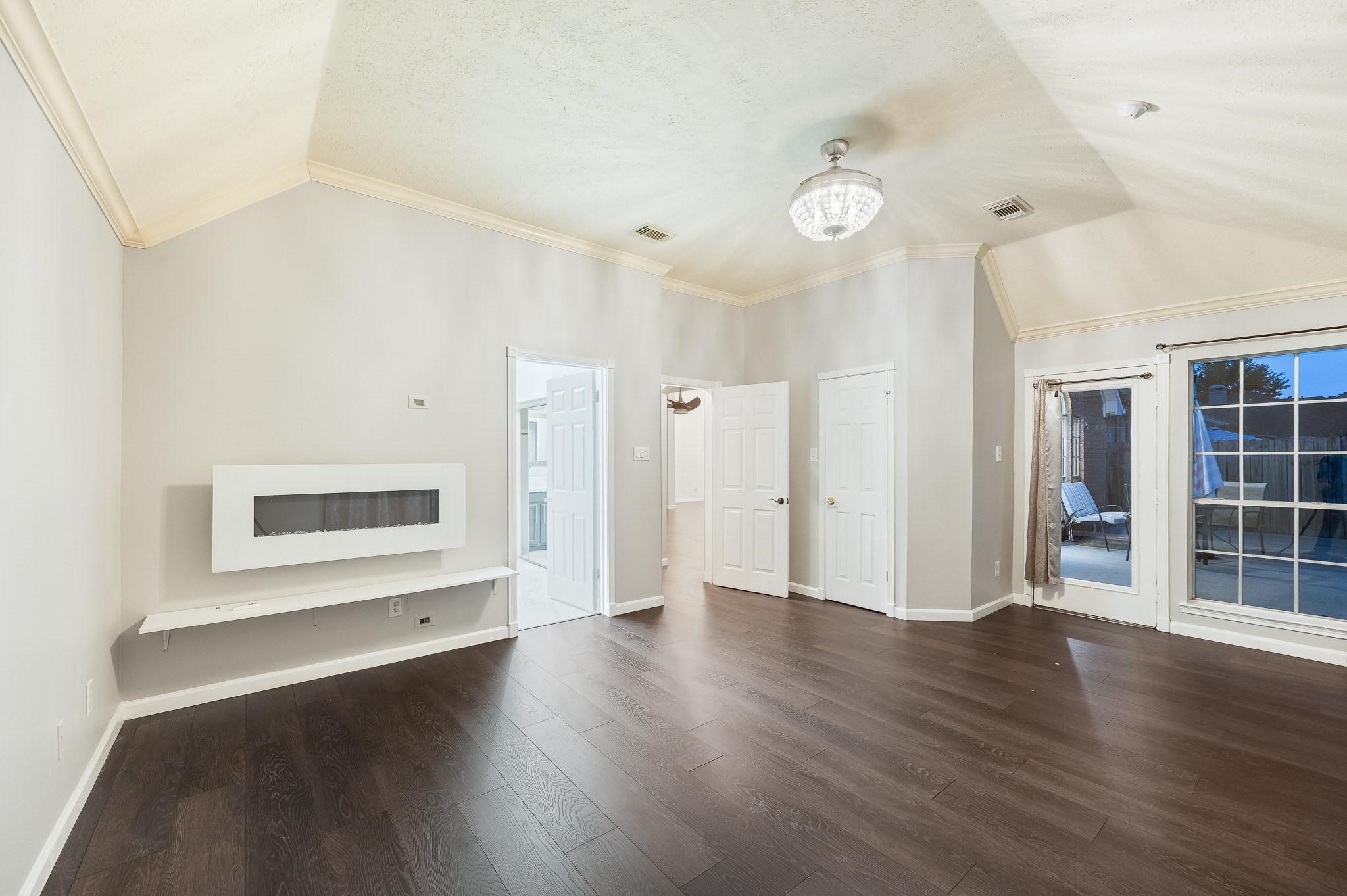 7624 Lone Meadow Court Property Photo 12
