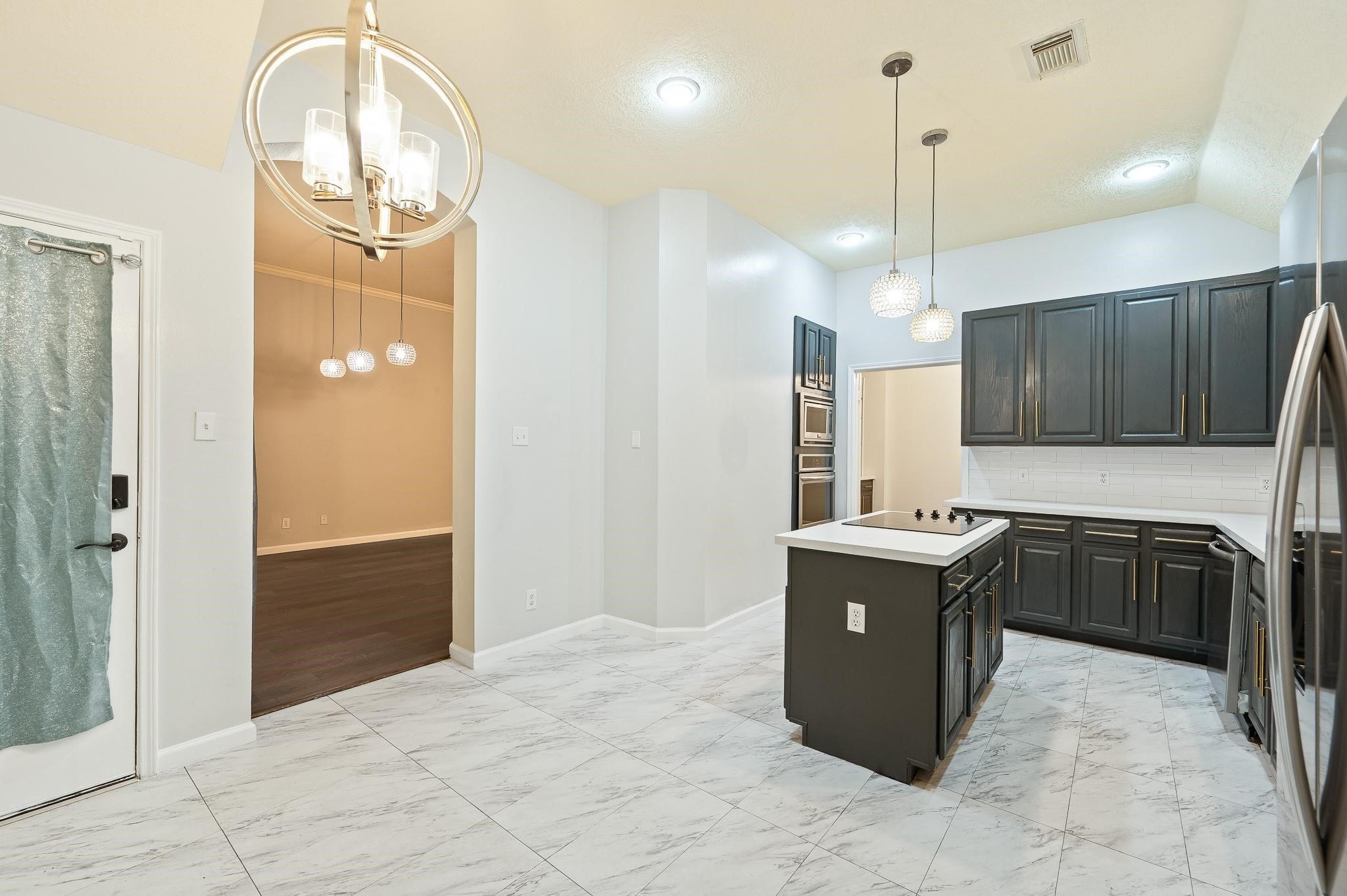 7624 Lone Meadow Court Property Photo 16