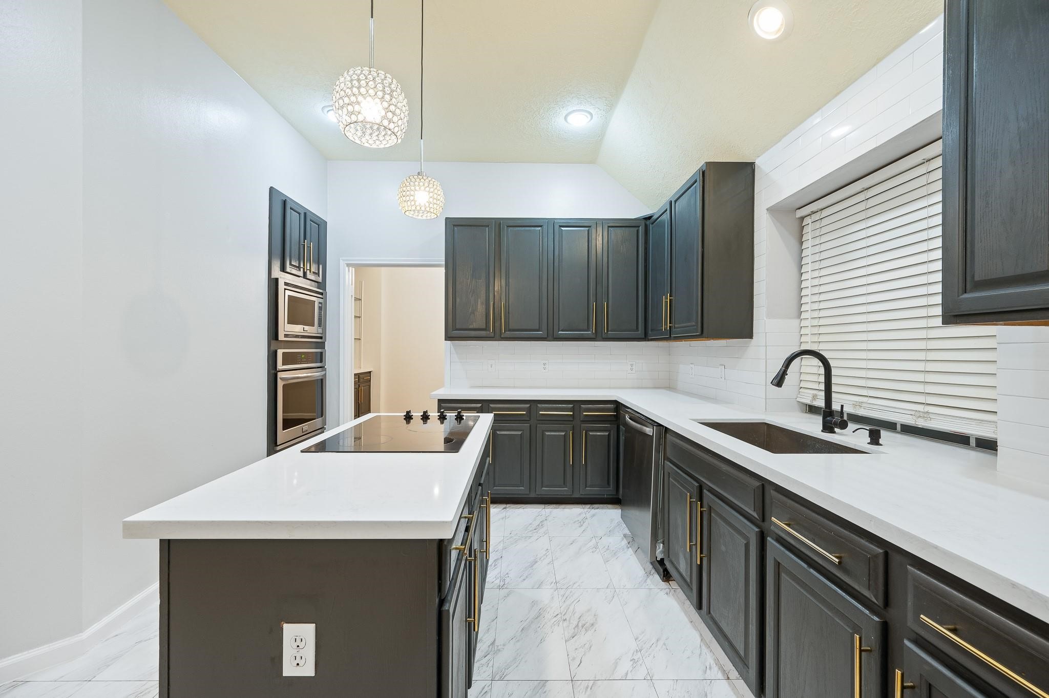 7624 Lone Meadow Court Property Photo 17