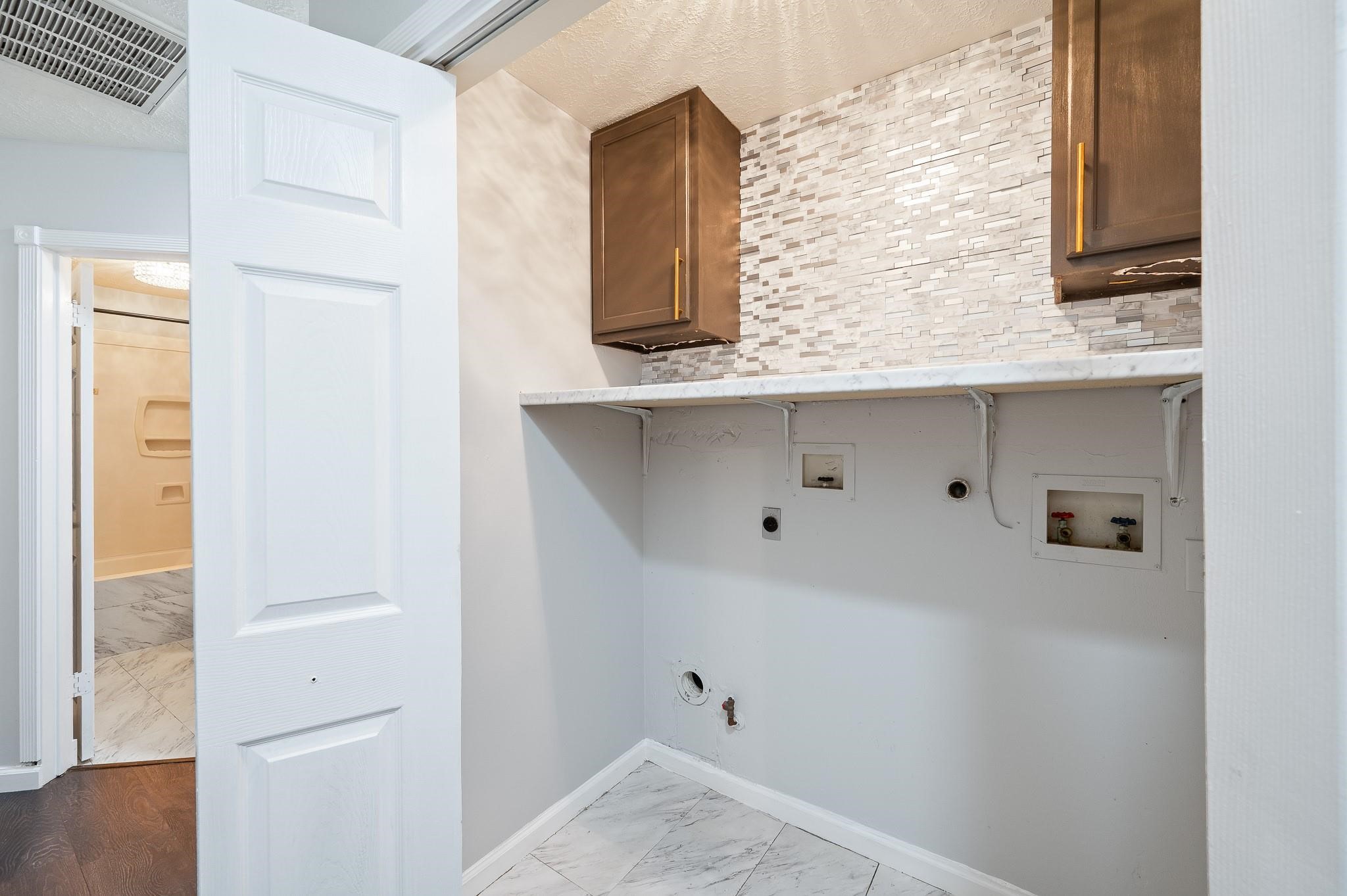 7624 Lone Meadow Court Property Photo 37