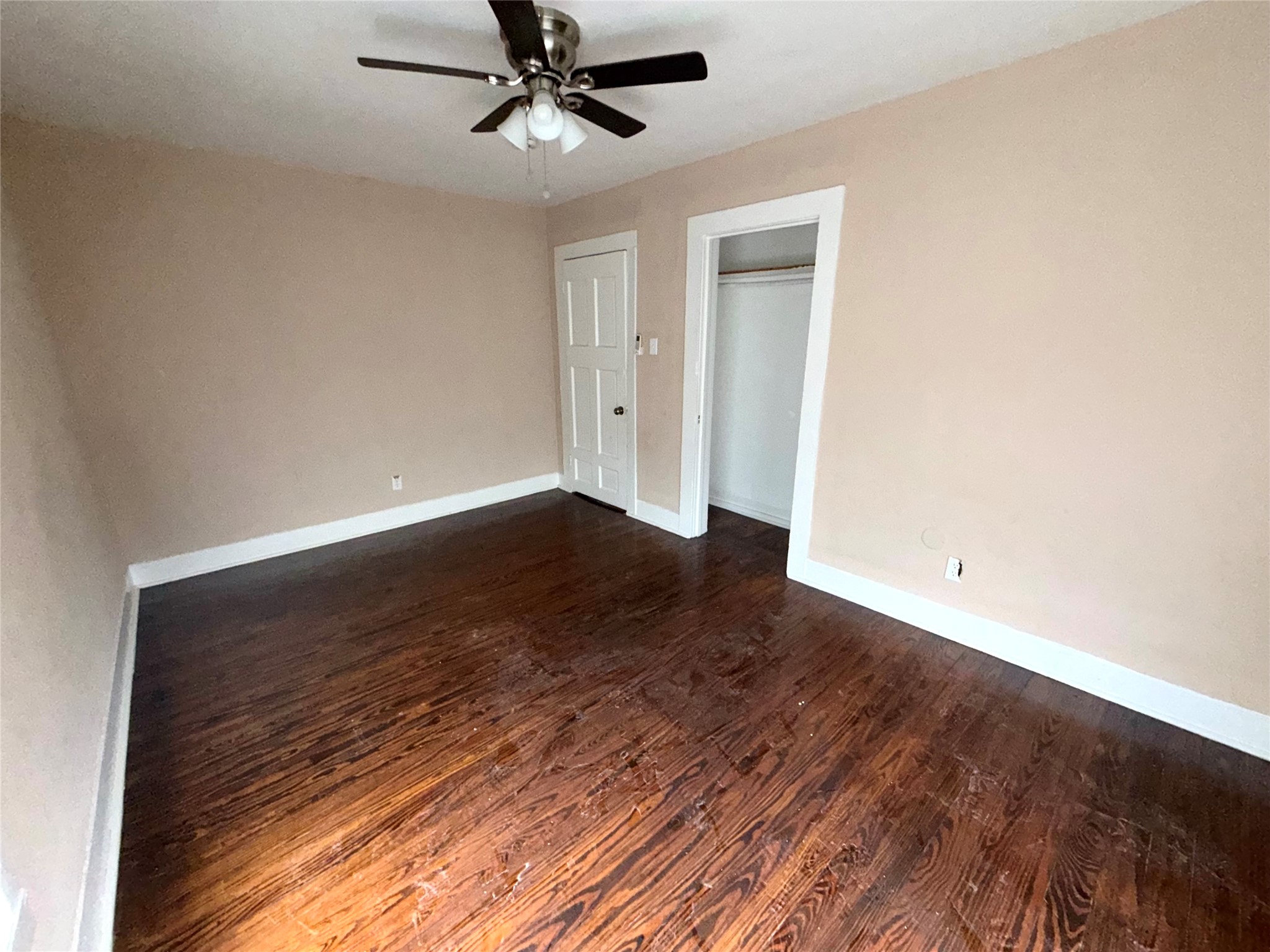 7018 Avenue F 3 Property Photo 6