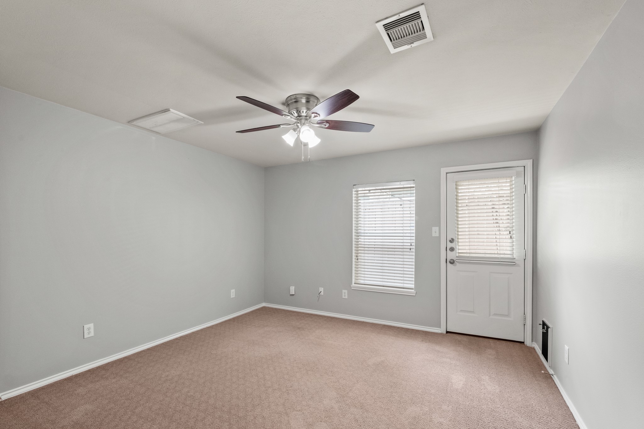 5314 Schuler Street Property Photo 5