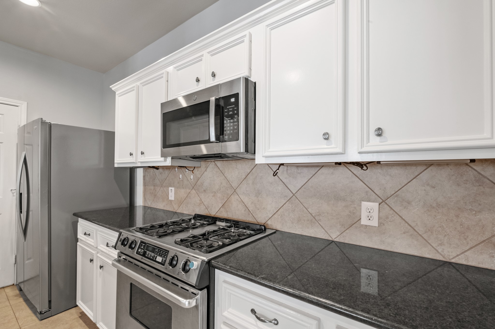 5314 Schuler Street Property Photo 11