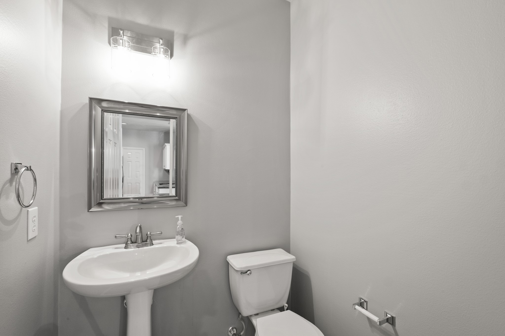 5314 Schuler Street Property Photo 13
