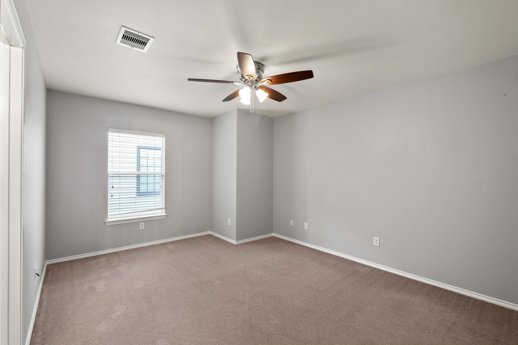 5314 Schuler Street Property Photo 24