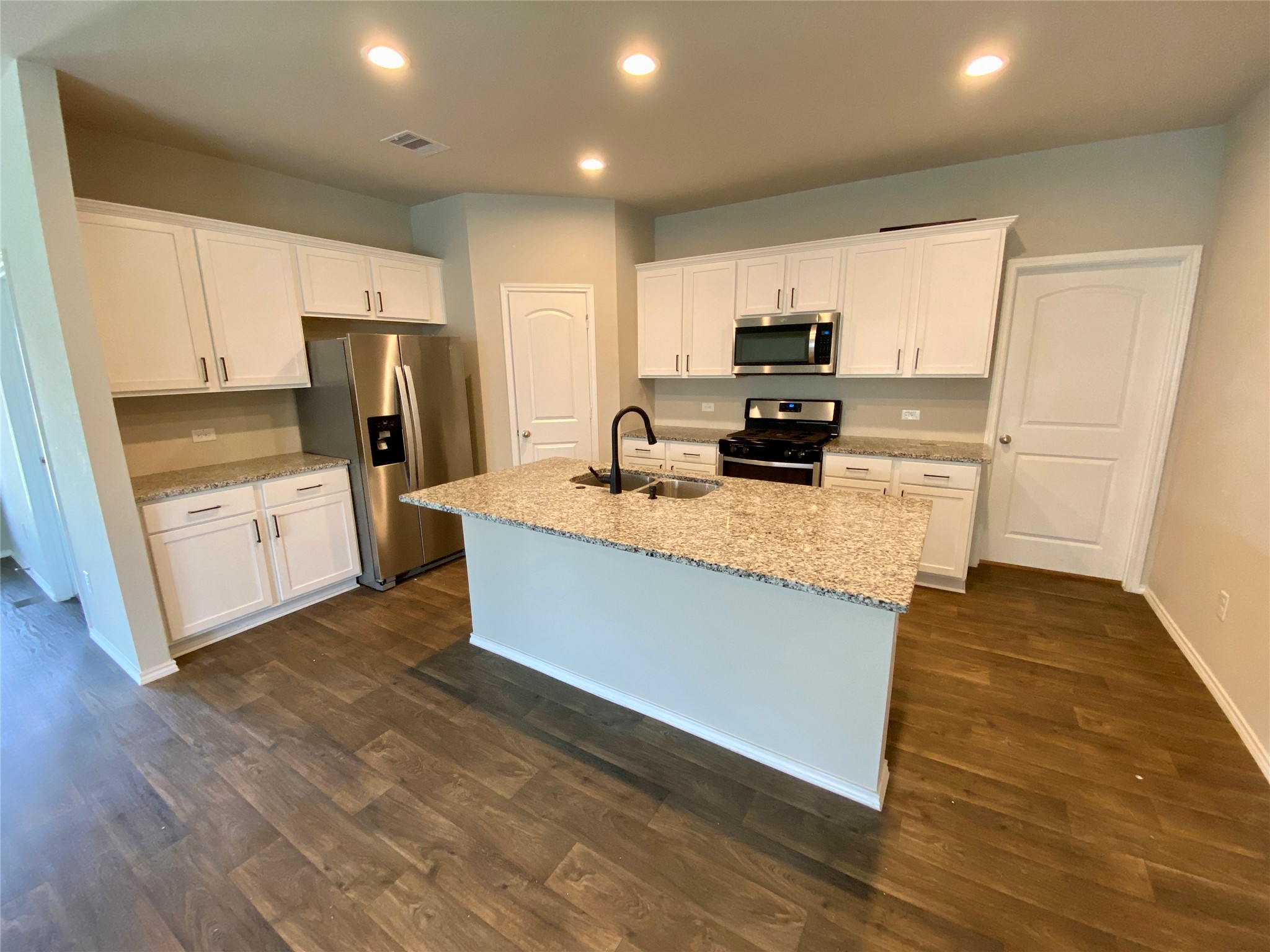 13832 Rock Island Trail Property Photo 13