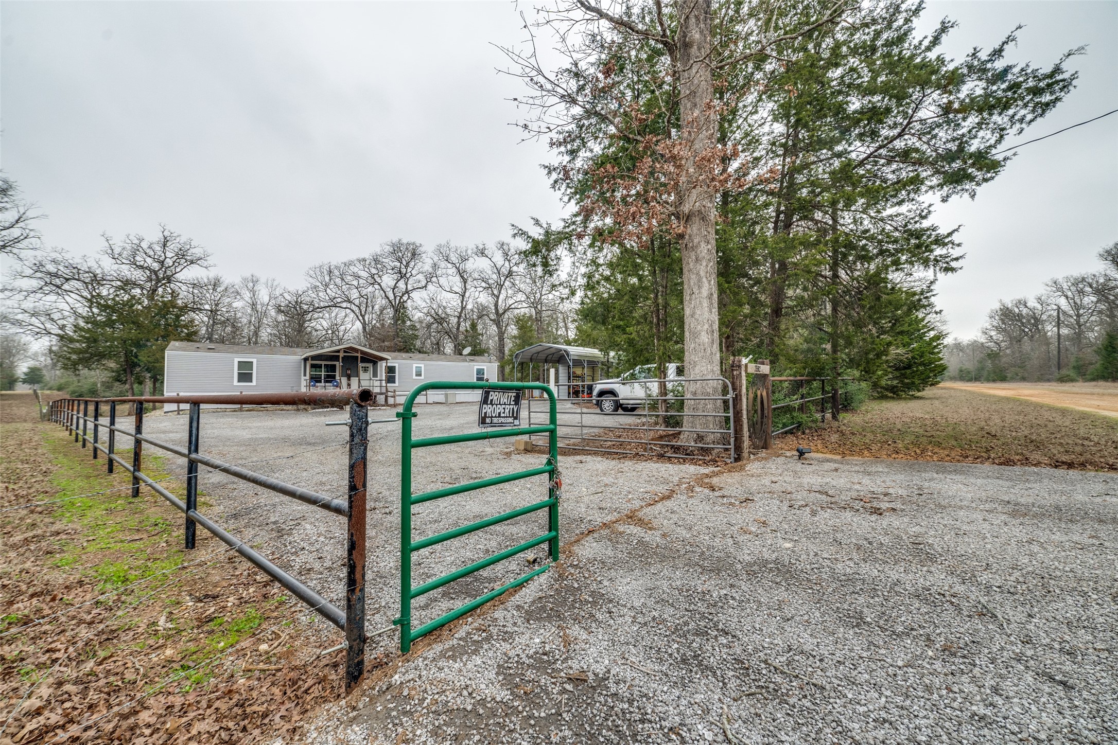 7592 Pr 2110 Property Photo 2
