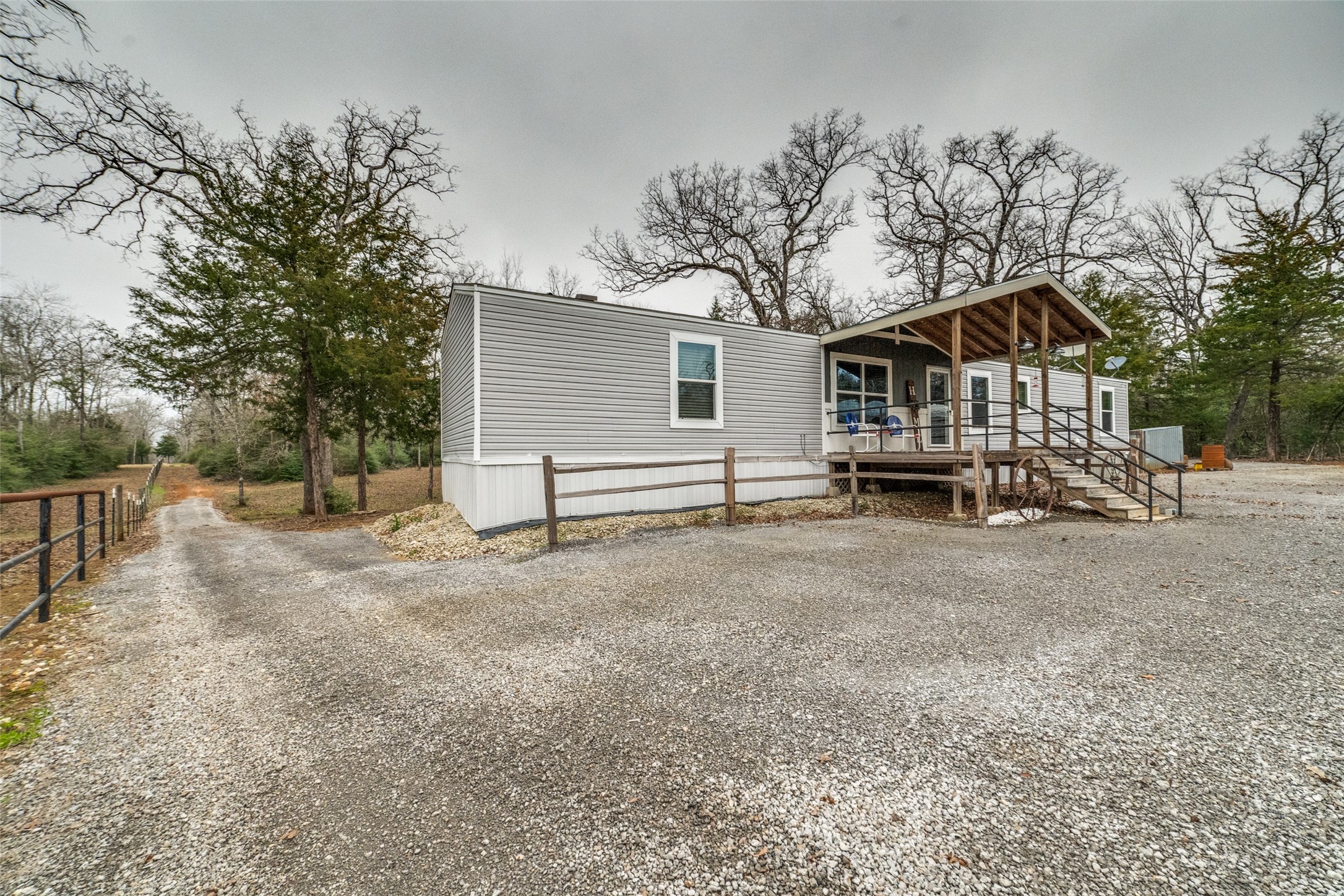 7592 Pr 2110 Property Photo 4