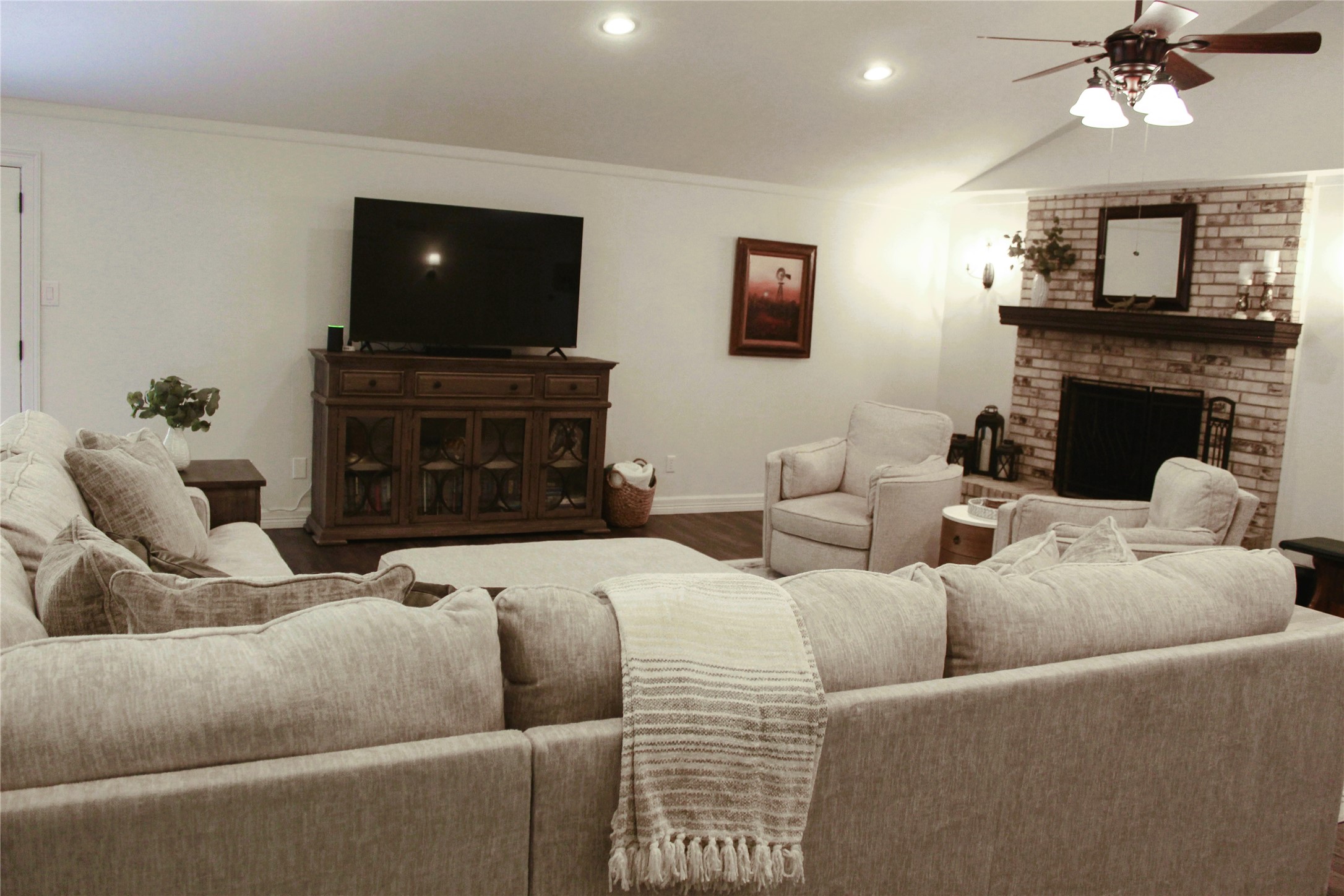 1904 N Pine Street Property Photo 11