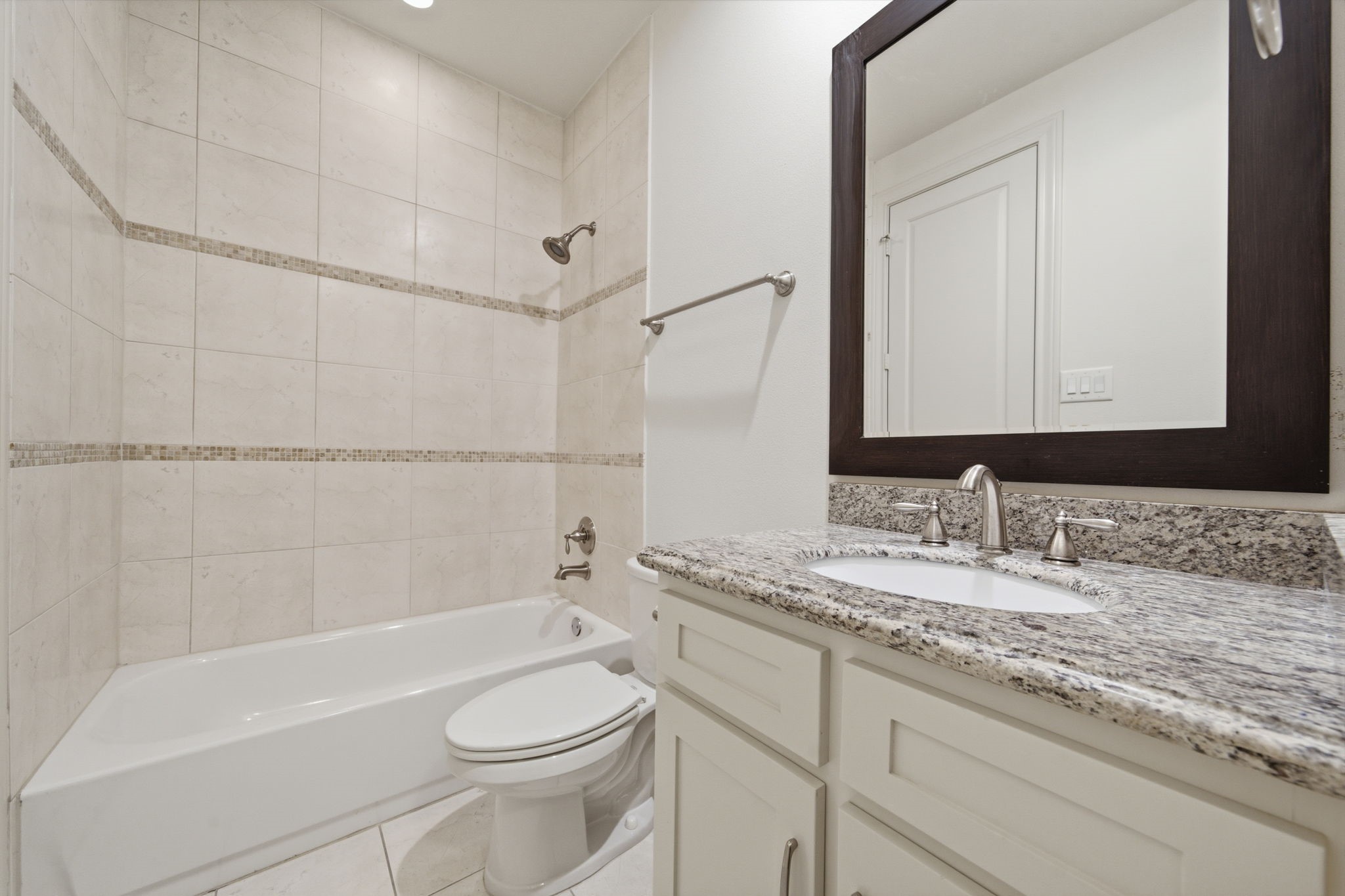 3219 Maxroy Street Property Photo 22