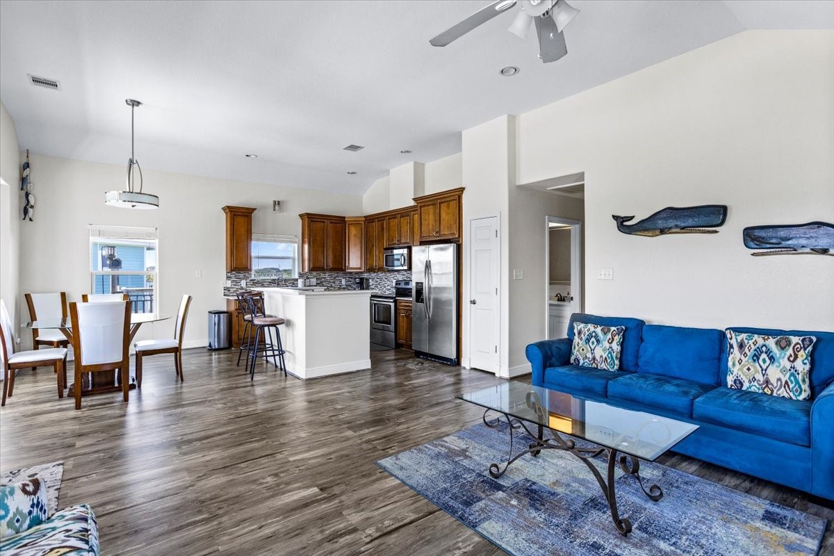 3902 Pirates Beach Court Property Photo 4