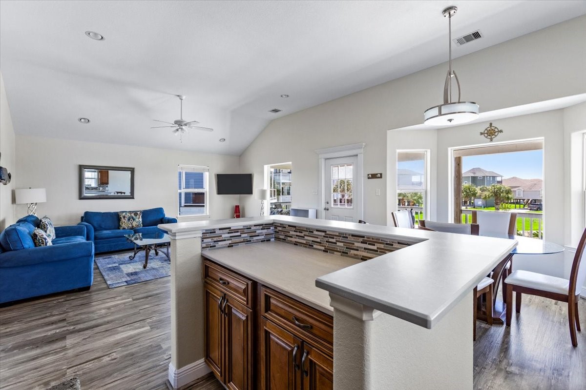 3902 Pirates Beach Court Property Photo 17