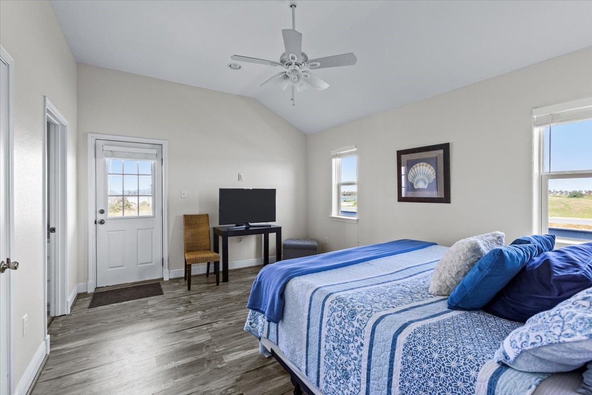 3902 Pirates Beach Court Property Photo 20