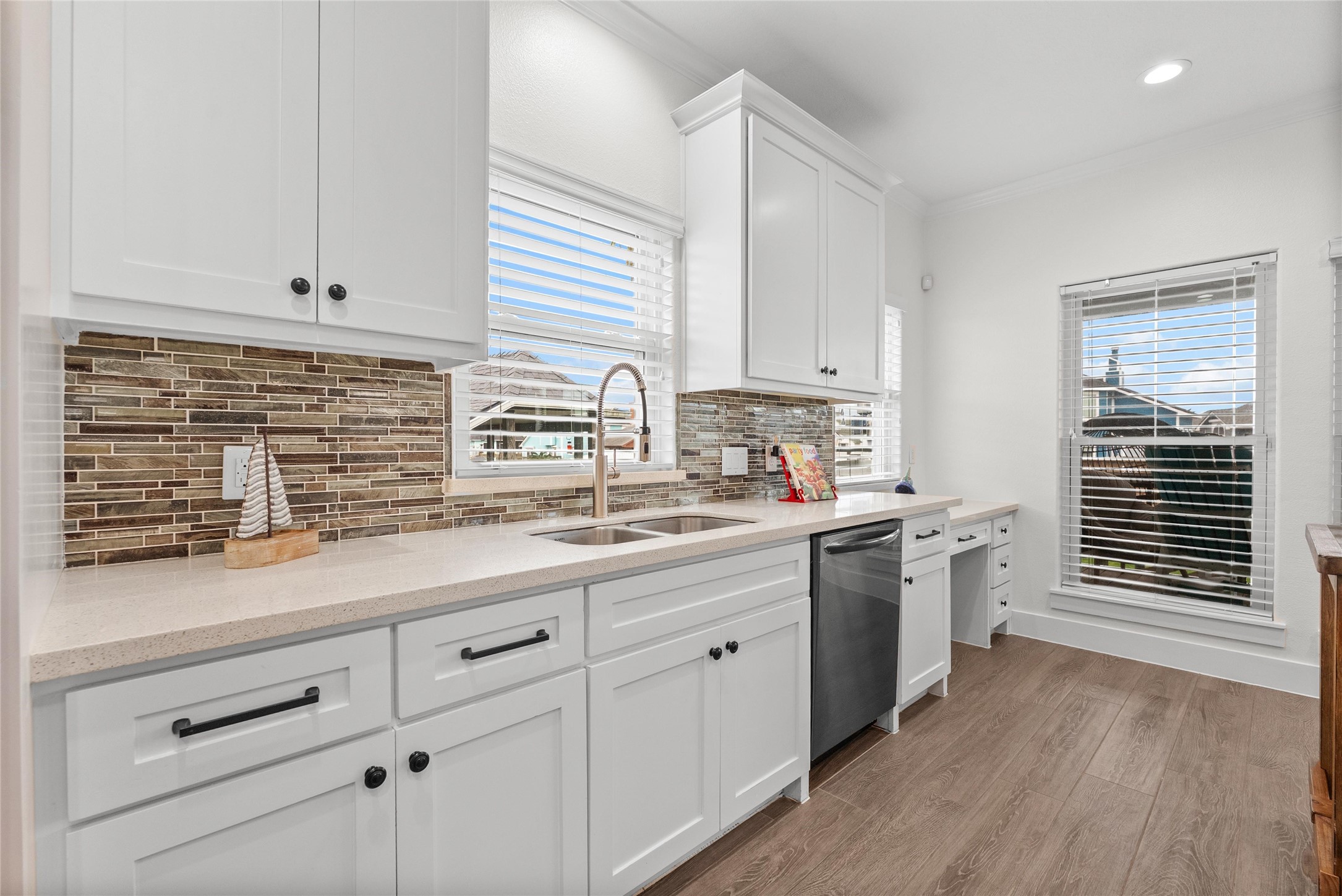1227 23rd Street Property Photo 17