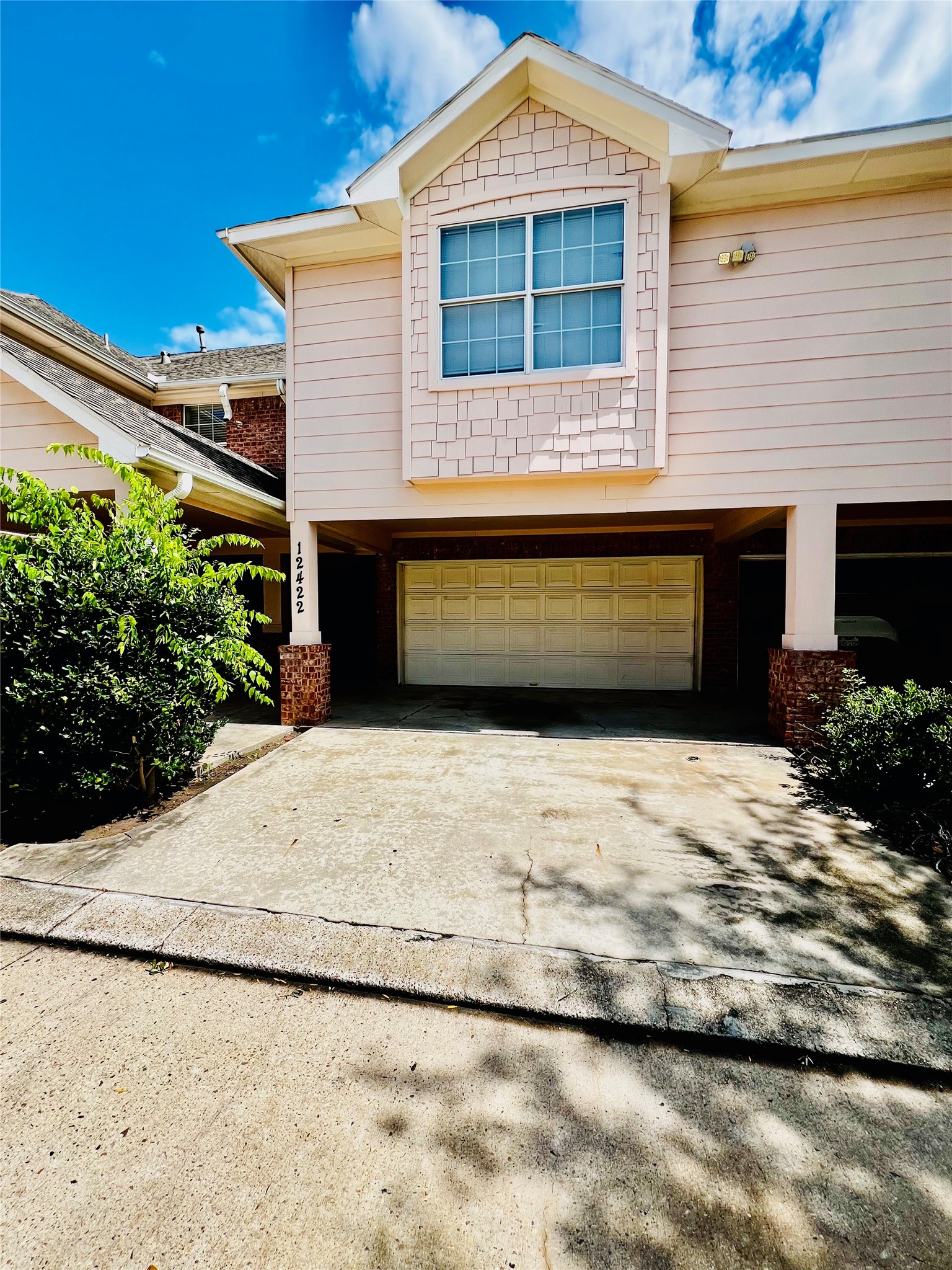 12422 Sunlit Wood Way Property Photo 1