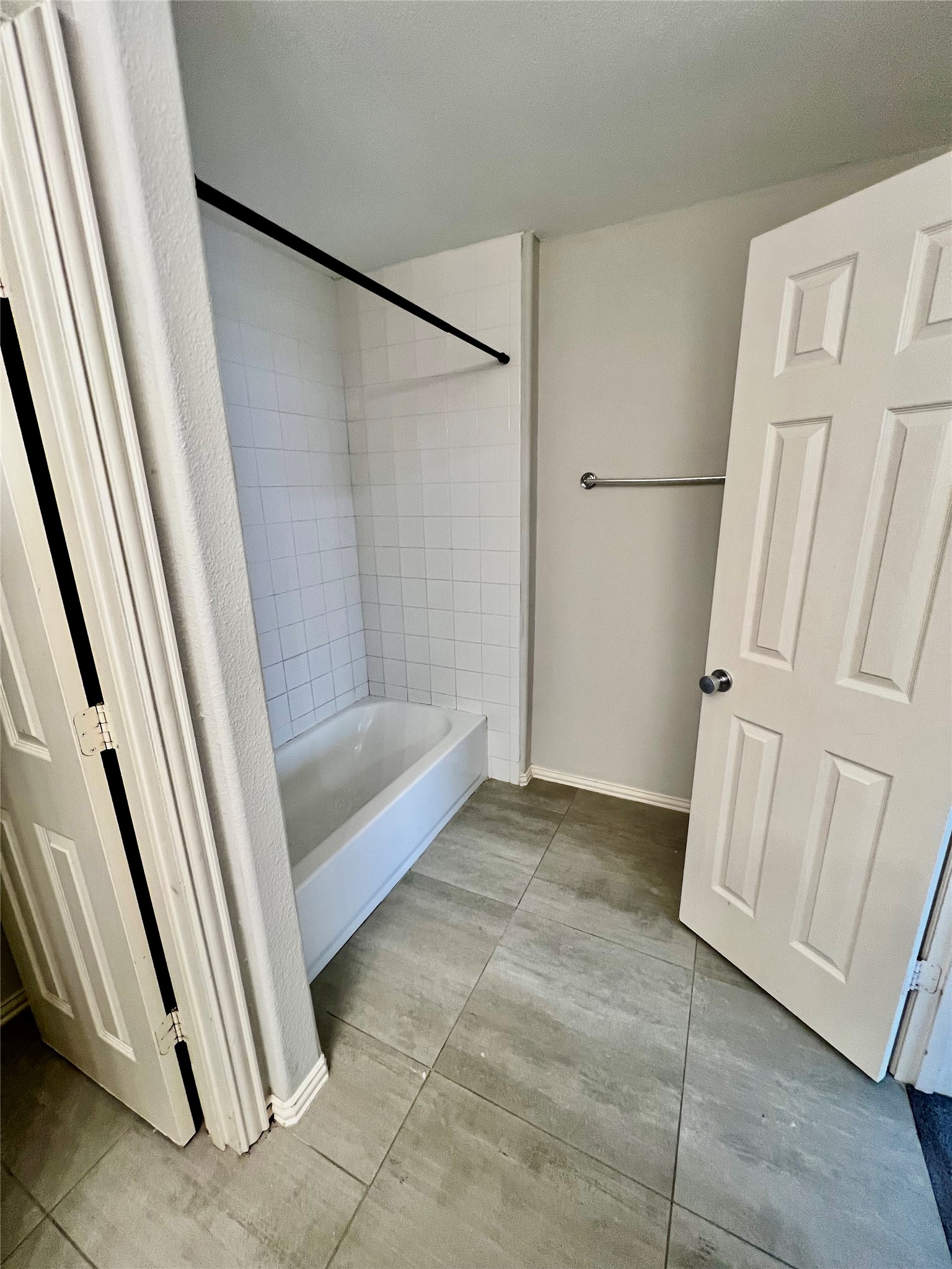 12422 Sunlit Wood Way Property Photo 12