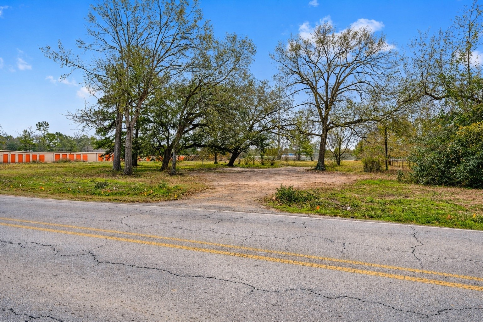 22752 Ford Road Property Photo 3