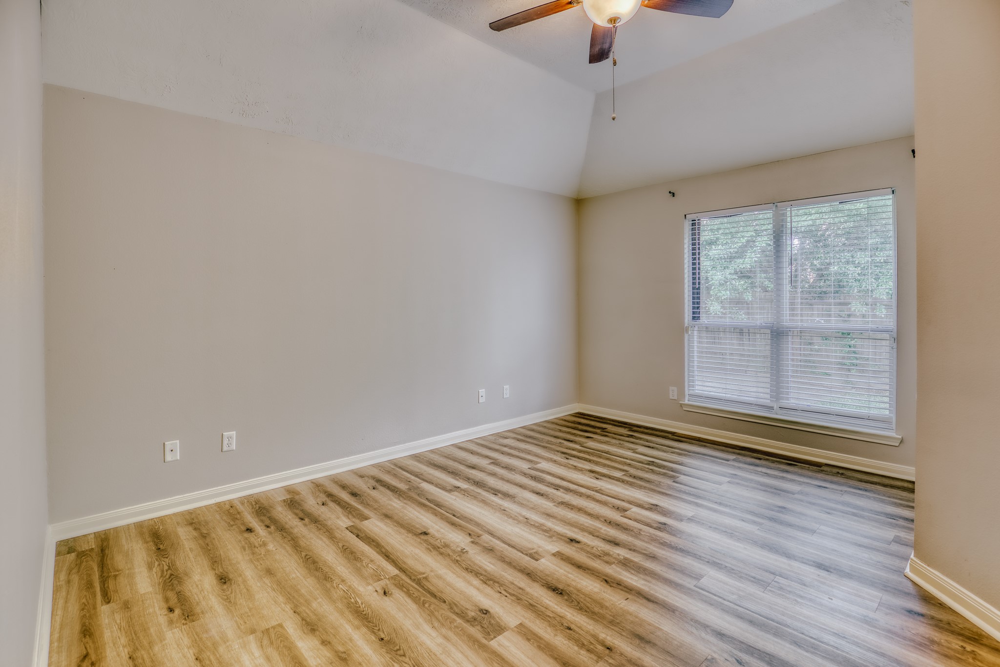 1707 Weaver Street Property Photo 22