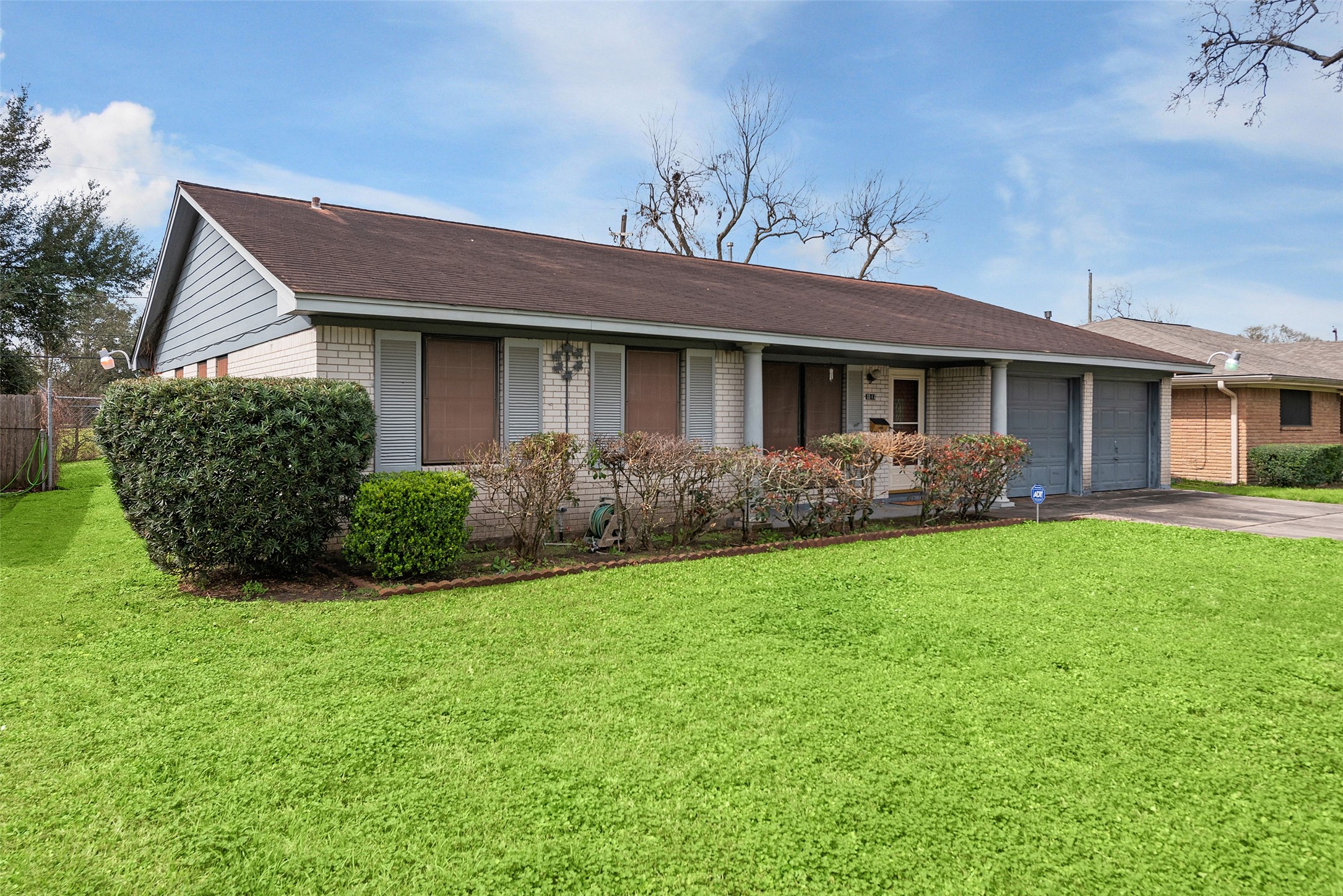 6046 Harbrook Drive Property Photo 2