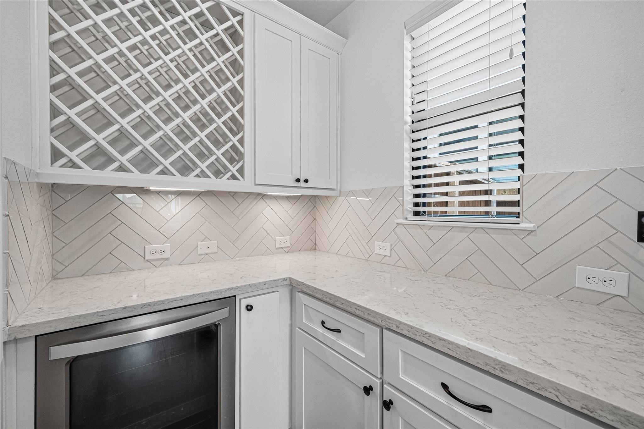 27419 Parker Spring Court Property Photo 16