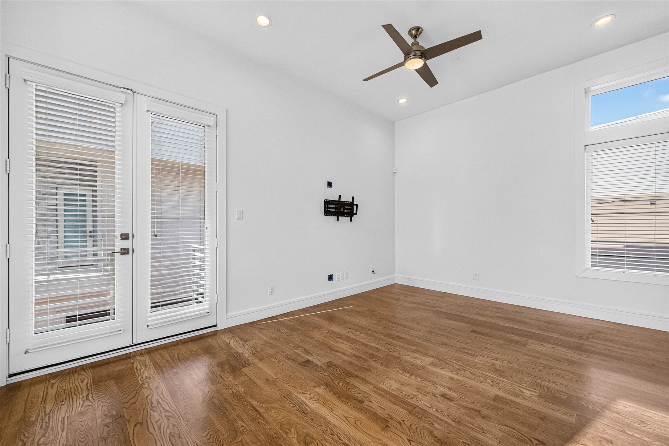 1317 Lakin Street Property Photo 29