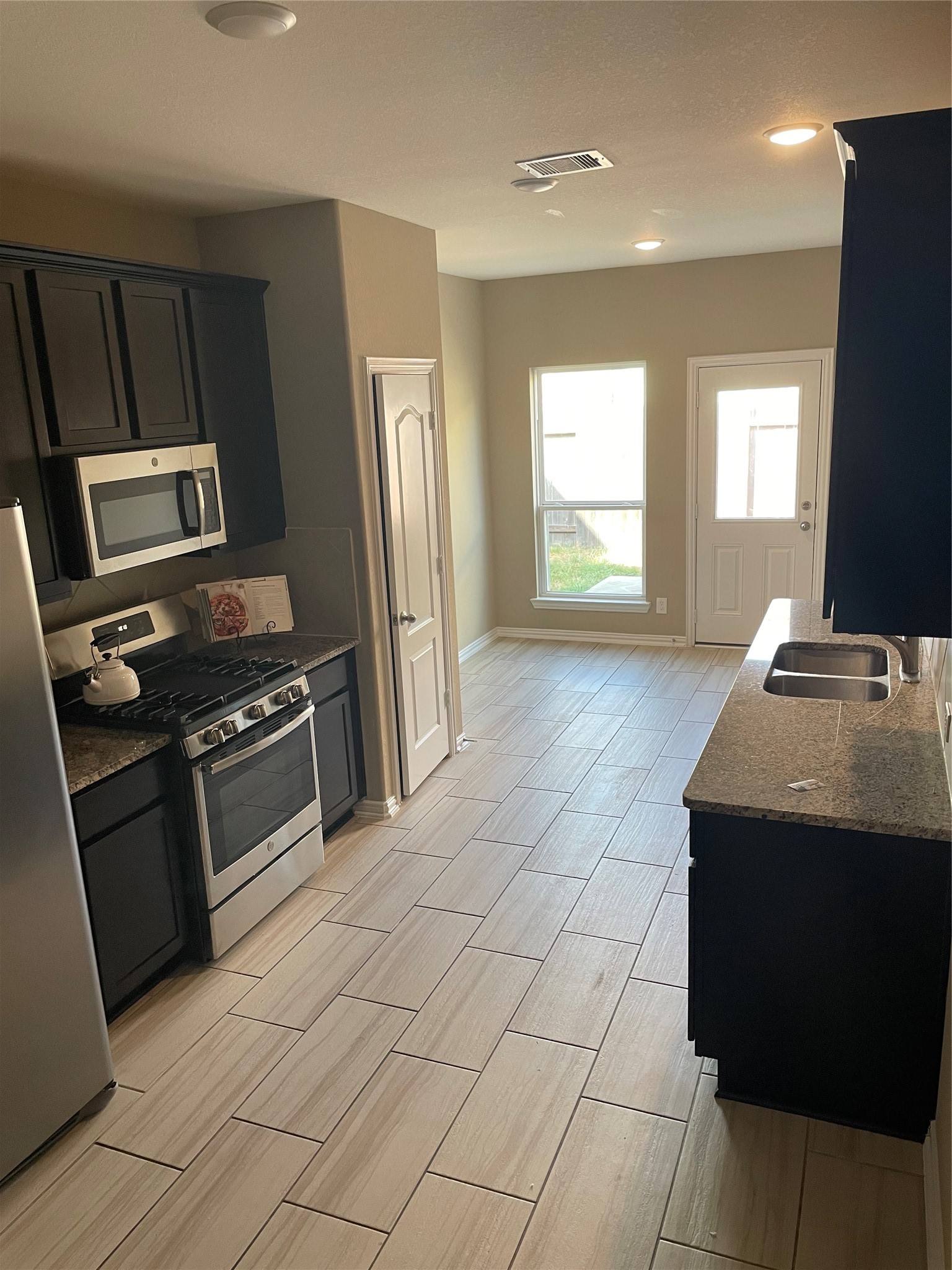 3230 Harmony Creek Lane Property Photo 6